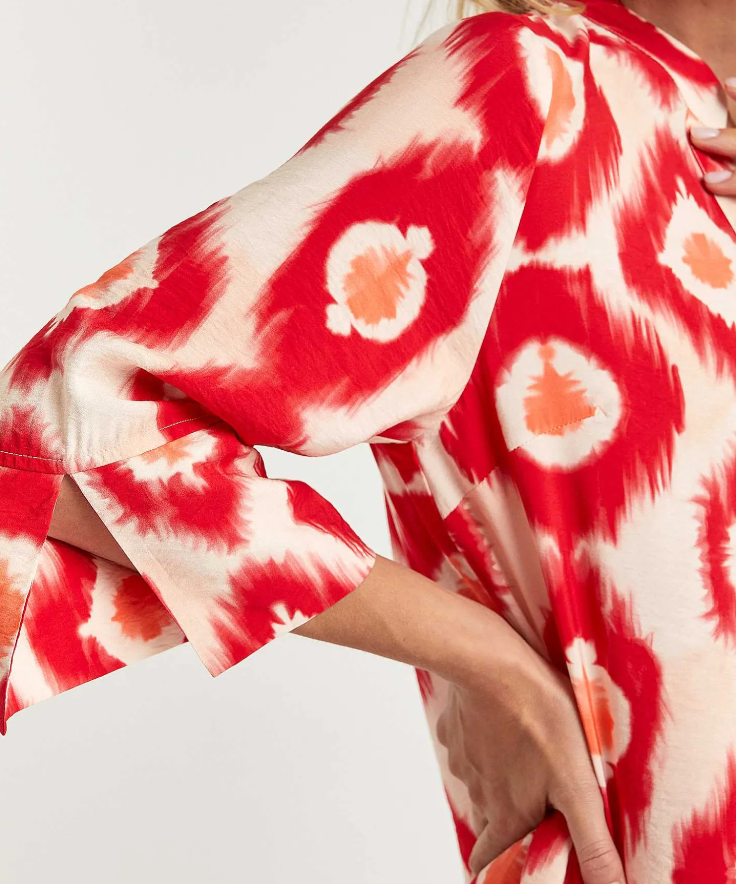 kyra_blouse_tiedye_dot_ne_1.webp Blouse Tie-Dye Dot Netty*KYRA Cheap