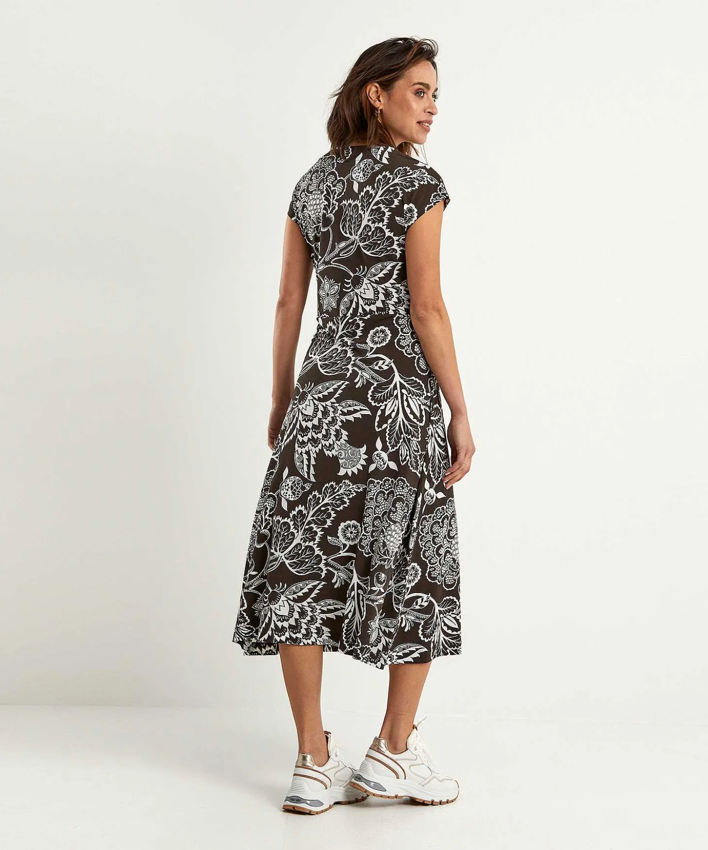kyra_dress_flower_print_e_0.webp Dress Flower Print Ellen*KYRA Shop