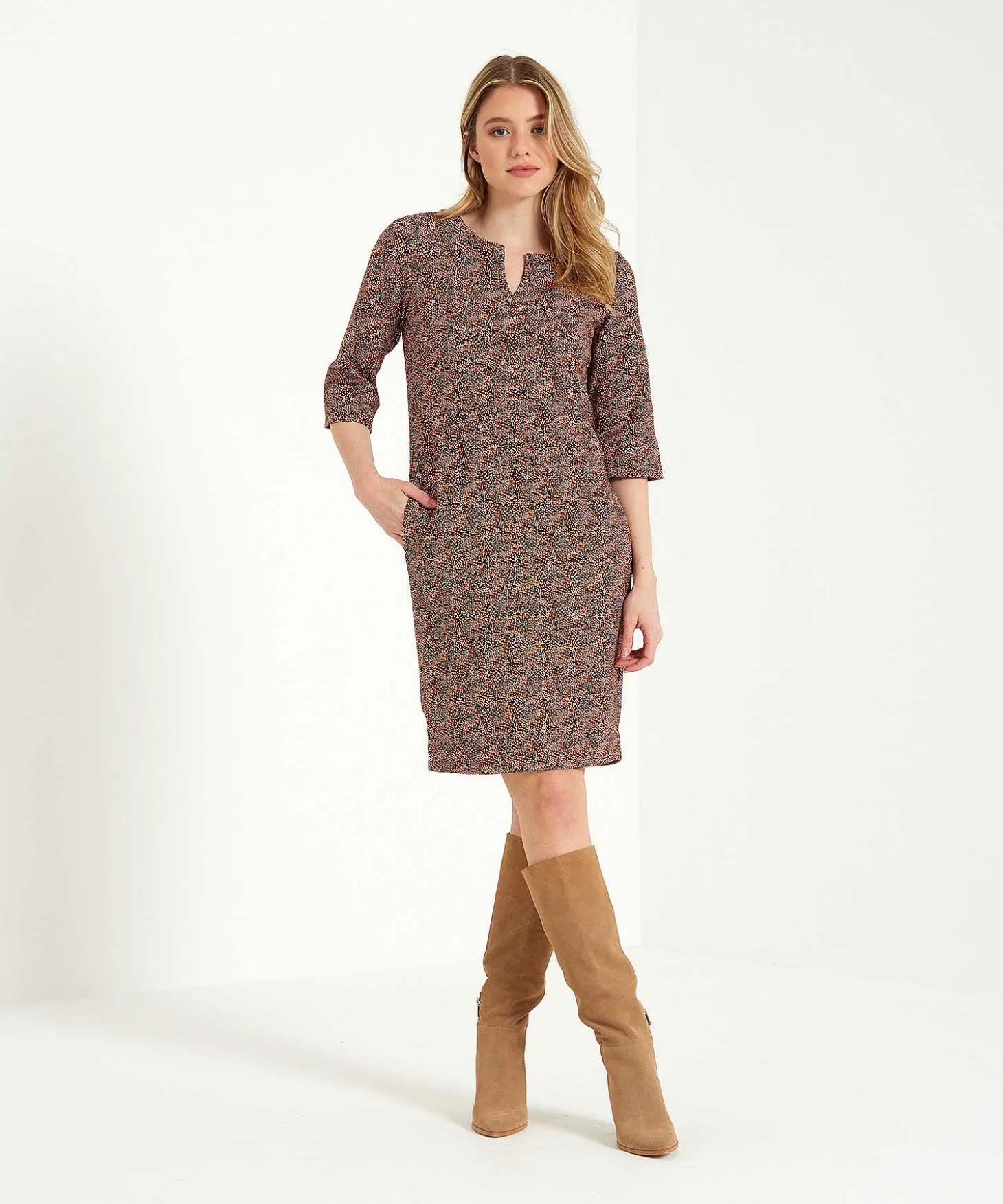 kyra_dress_minimal_print__1.webp Dress Minimal Print Bette*KYRA Store