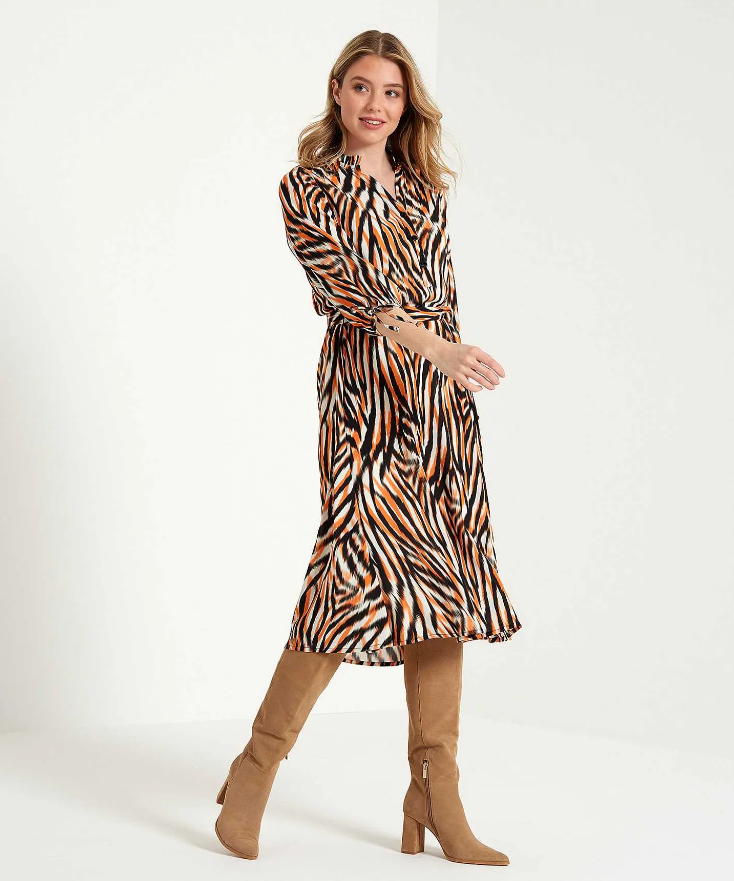 kyra_dress_tiger_print_he_0.webp Dress Tiger Print Hette*KYRA Best