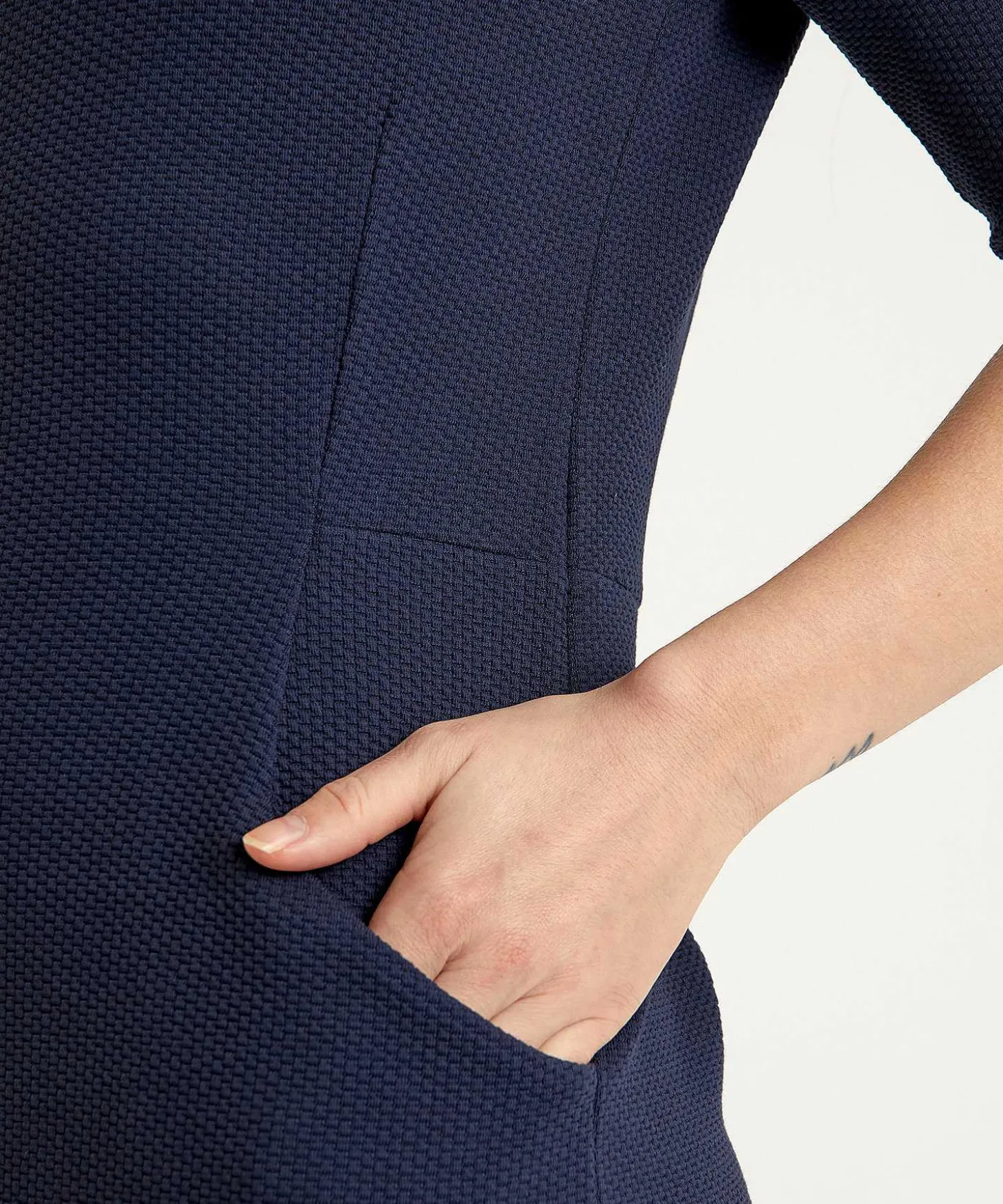 kyra_dress_with_structure_2-1.webp Dress With Structure Jantina*KYRA New