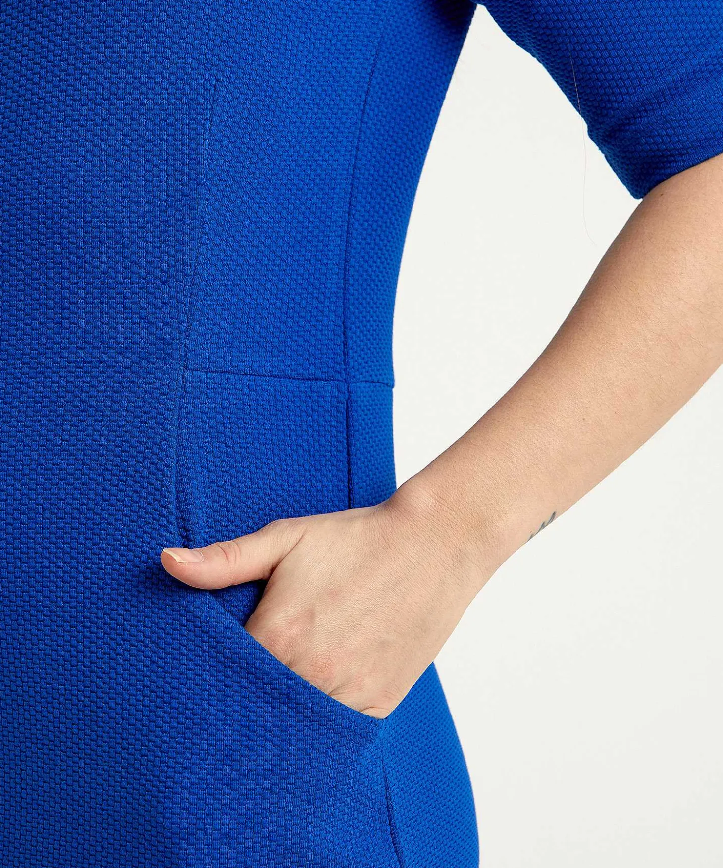 kyra_dress_with_structure_2.webp Dress With Structure Jantina*KYRA New