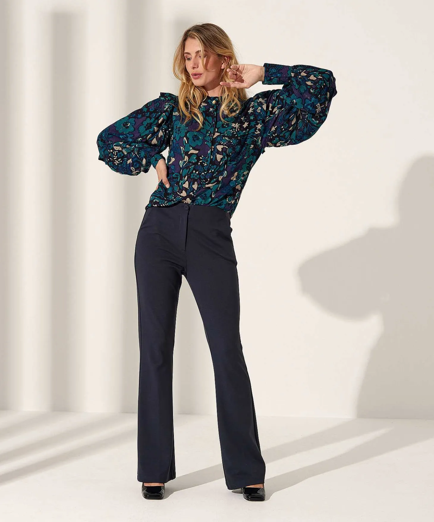 kyra_flared_pants_charlot_1-1.webp Flared Pants Charlotte*KYRA Best Sale