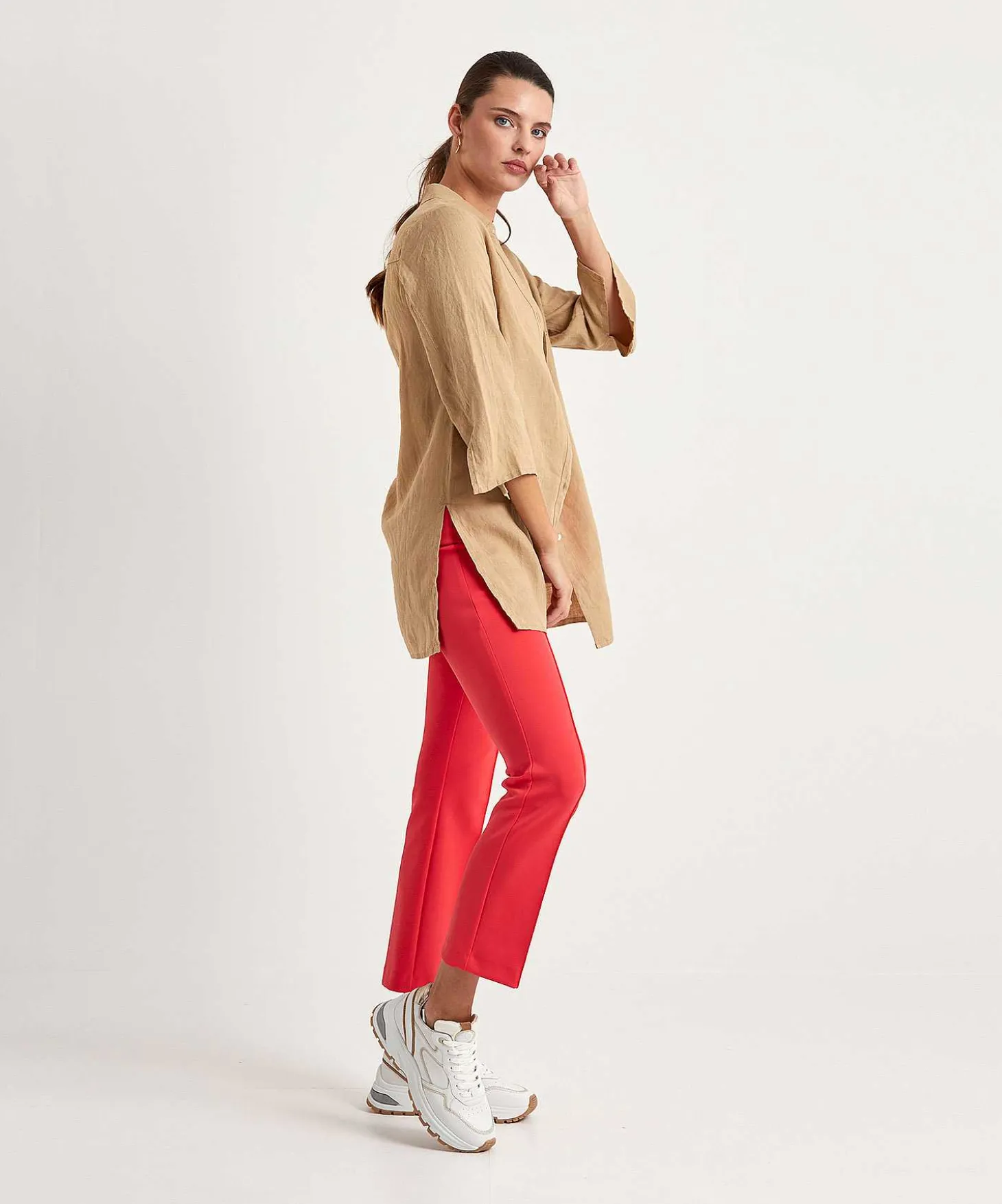 kyra_linen_tunic_blouse_l_0-4.webp Linen Tunic Blouse Liza*KYRA Store