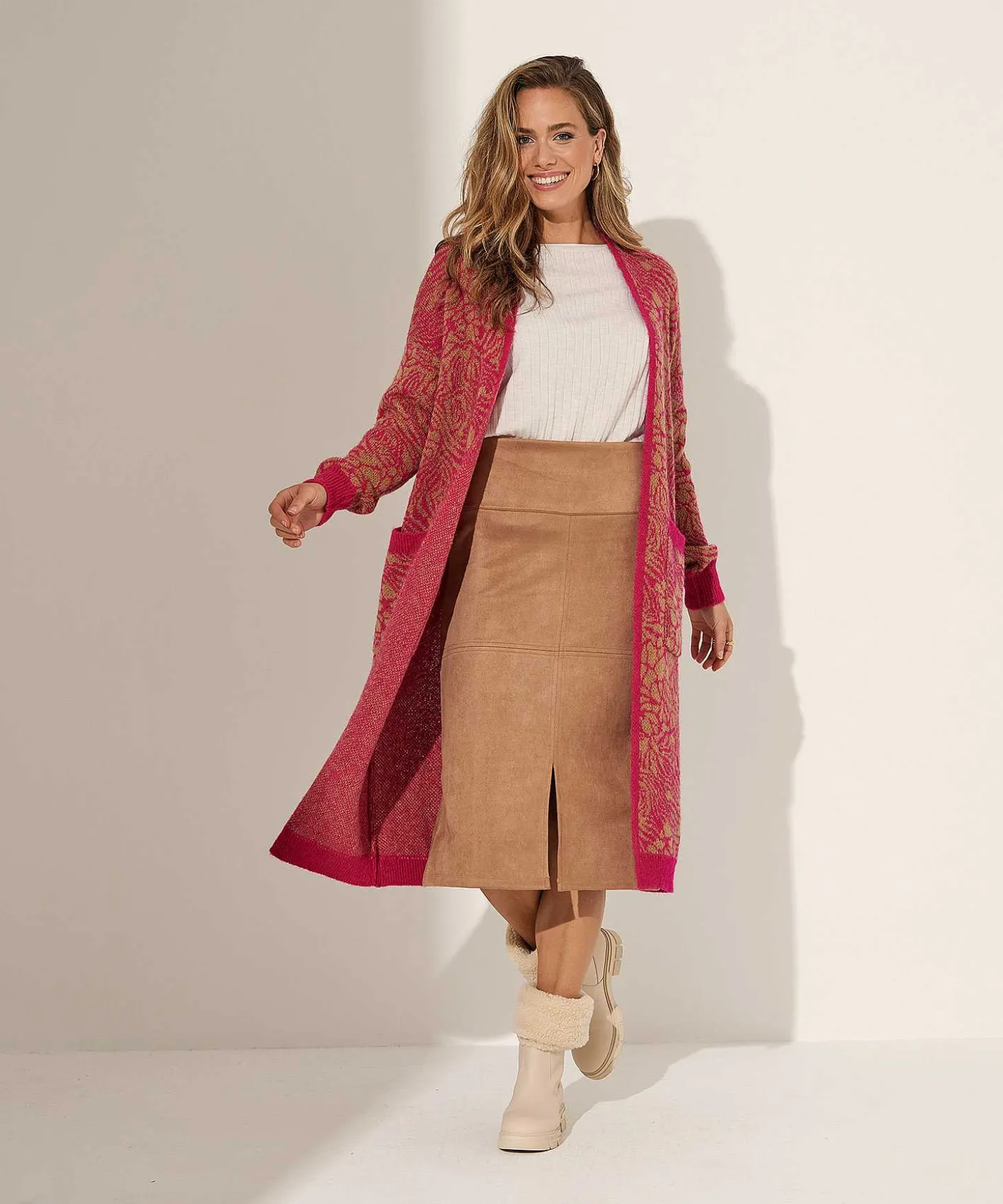 kyra_long_cardigan_flower_3.webp Long Cardigan Flower Puk*KYRA Outlet