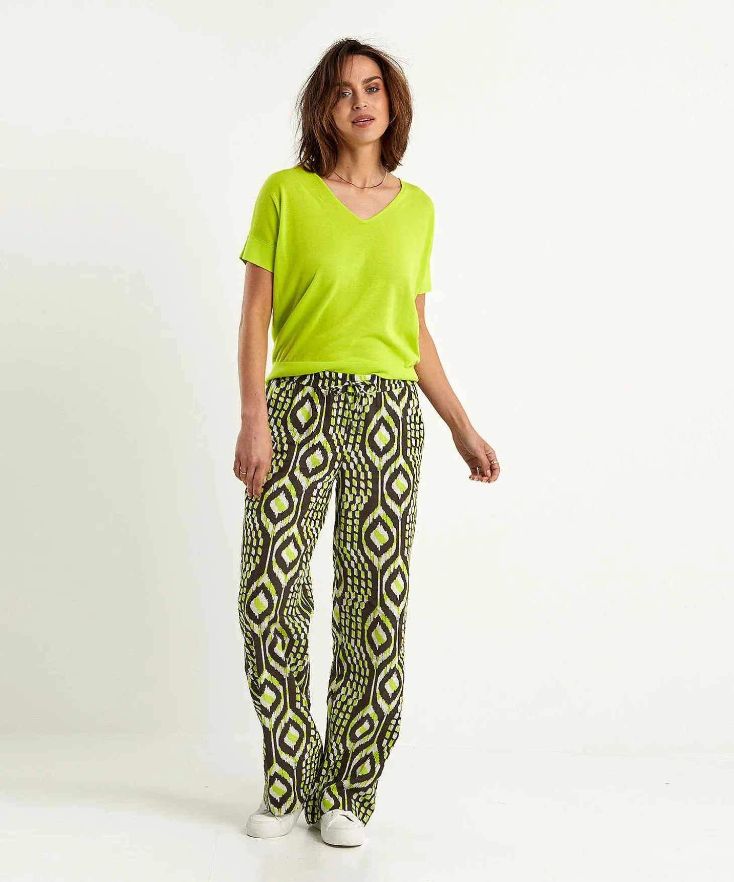 kyra_sweater_vneck_avy_0-2.webp Sweater V-Neck Avy*KYRA Sale