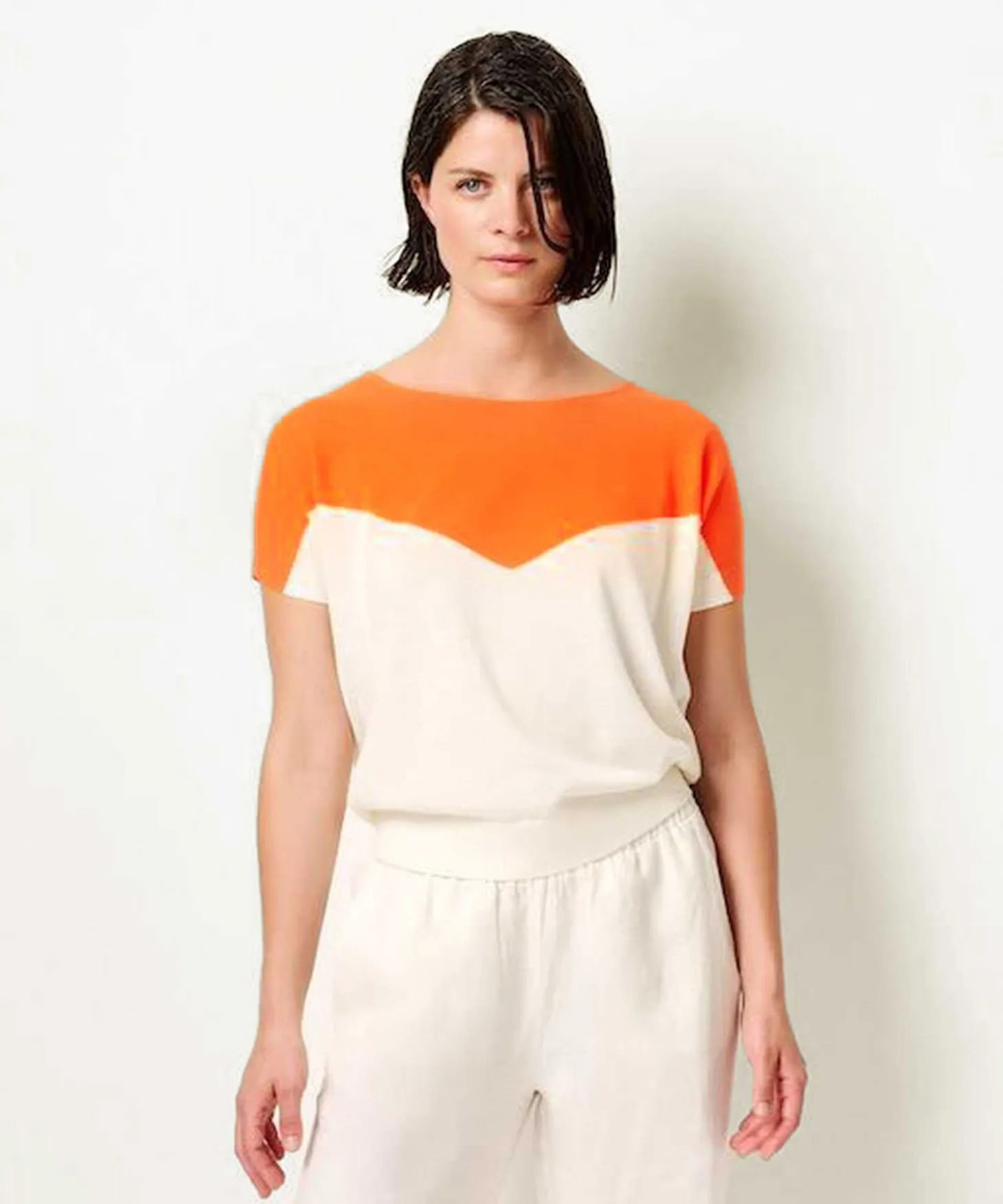 kyra_sweater_vshape_color_0-1.webp Sweater V-Shape Colorblock Alika*KYRA Shop