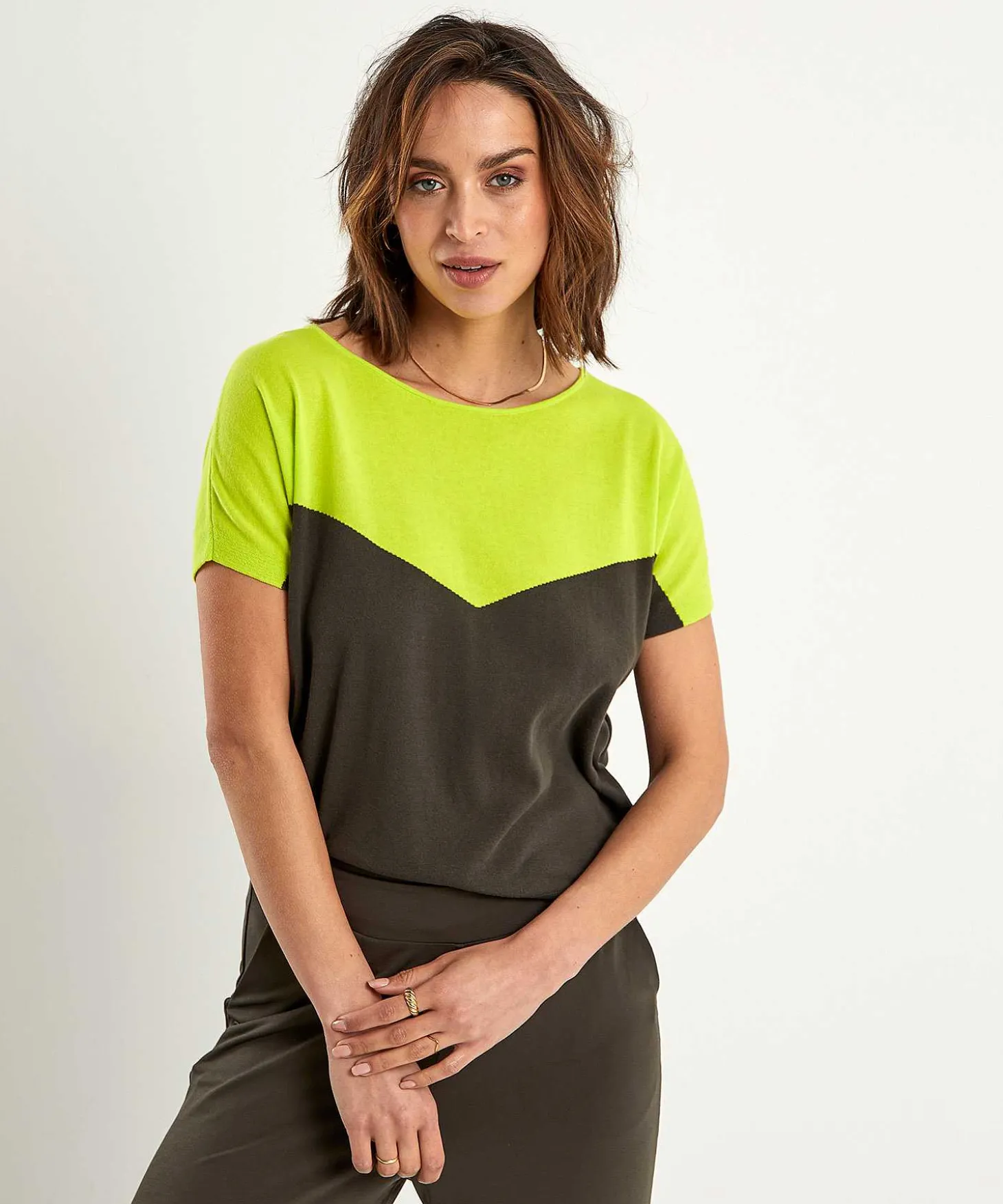 kyra_sweater_vshape_color_1.webp Sweater V-Shape Colorblock Alika*KYRA Discount
