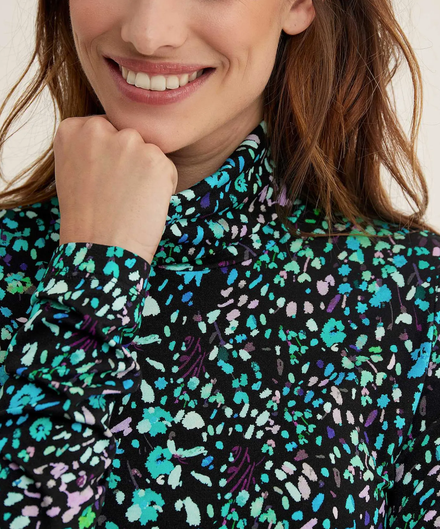 kyra_turtleneck_flower_ju_3.webp Turtleneck Flower Justa*KYRA Hot