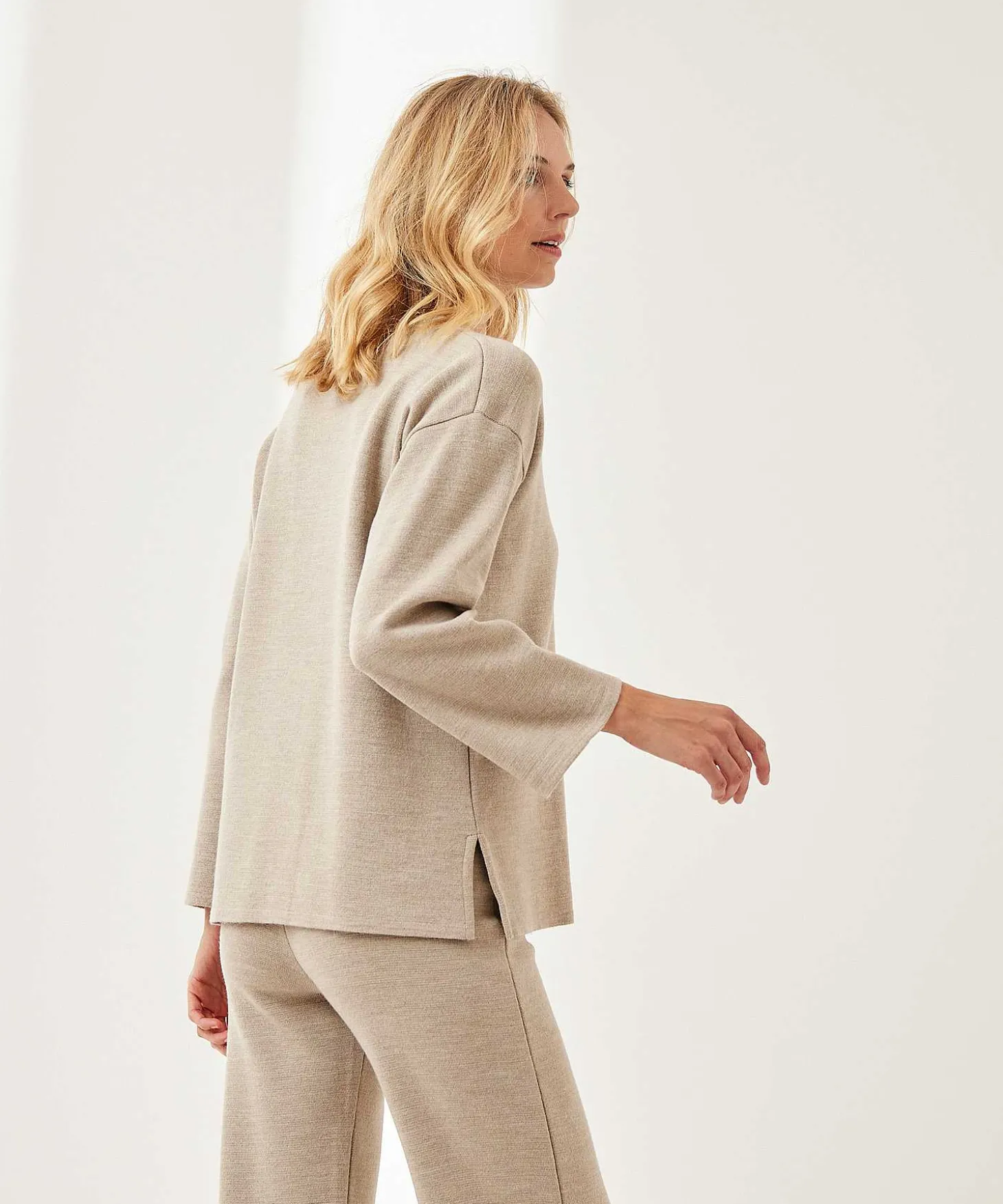 lasalle_sweater_punta_kni_2.webp Sweater Punta Knit*LaSalle Store