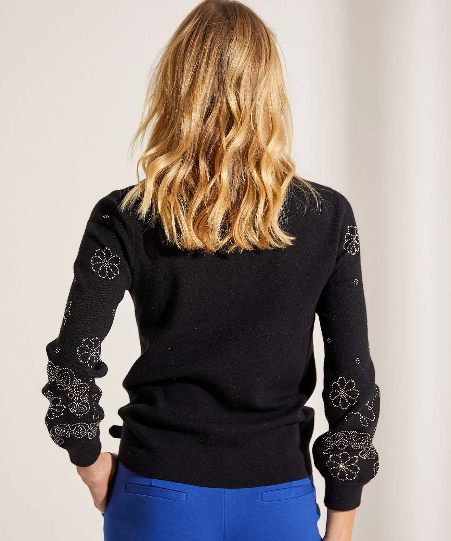 leo__ugo_sweater_flower_p_3.webp Sweater Flower Pattern Rhinestone*Leo & Ugo Shop