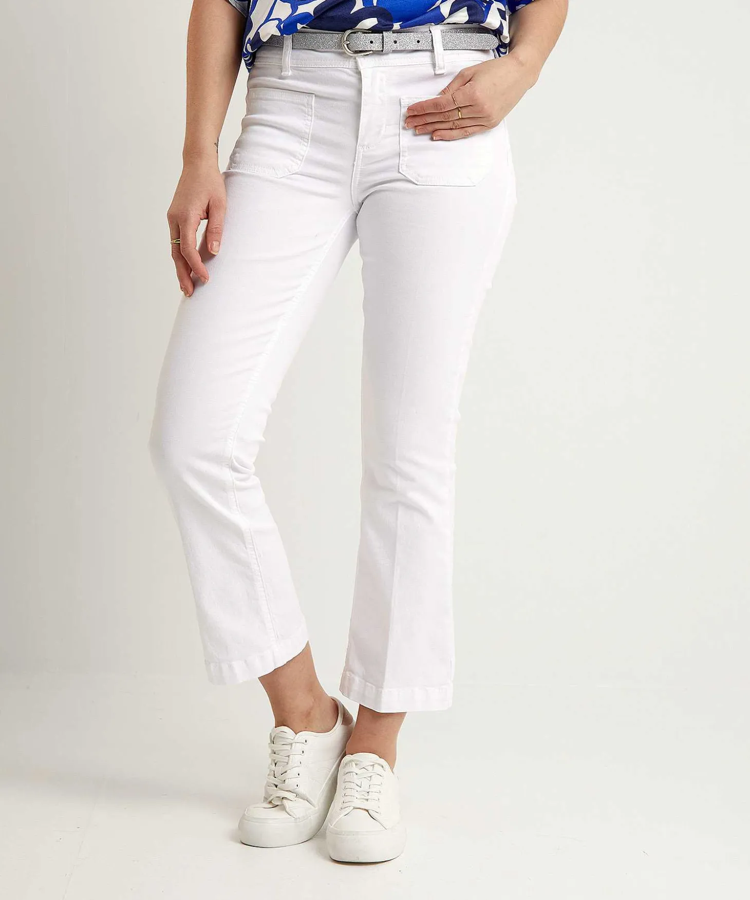 liu_jo_kick_flare_jeans_3.webp Kick Flare Jeans*LIU JO New