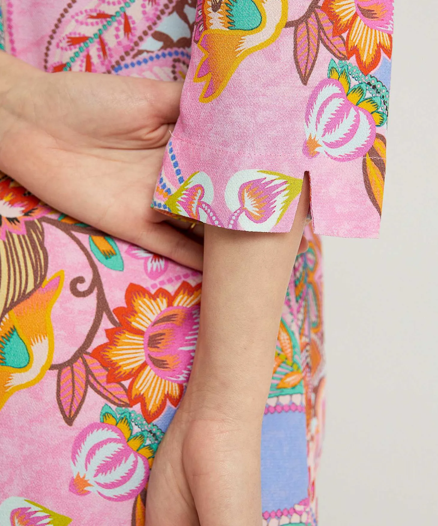 louis_and_mia_crepe_dress_3.webp Crepe Dress Multiflower*Louis and Mia Discount