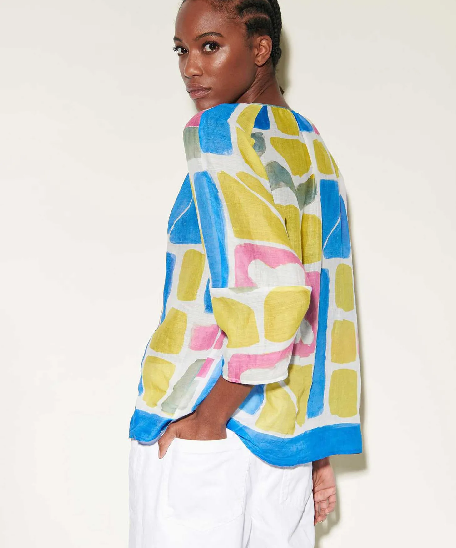 luisa_cerano_blouse_ramie_1-1.webp Blouse Ramie Graphic Print*Luisa Cerano Best Sale