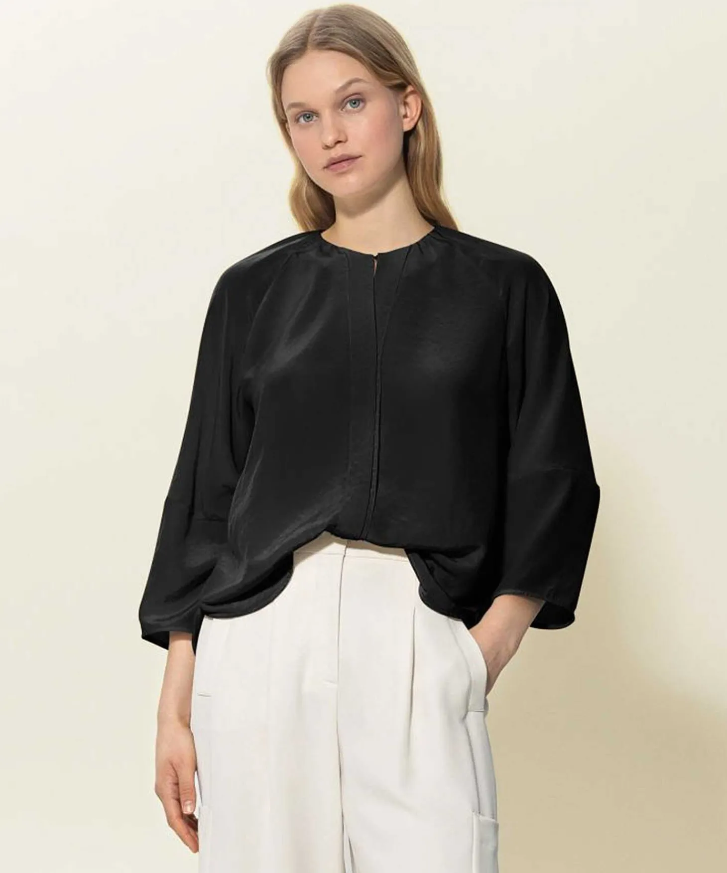 luisa_cerano_blouse_vneck_1.webp Blouse V-Neck*Luisa Cerano Outlet
