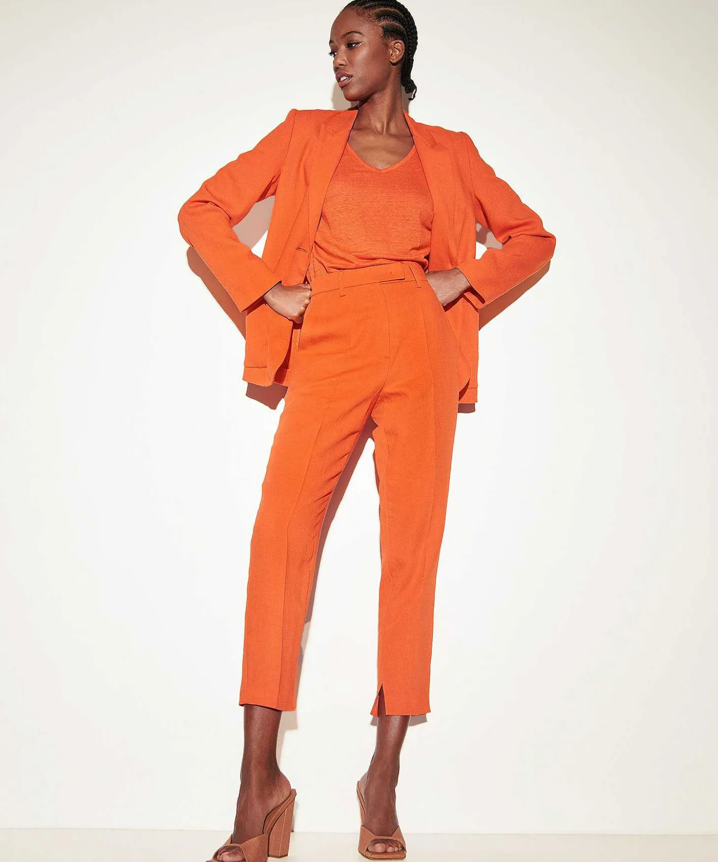 luisa_cerano_linen_mix_tr_0.webp Linen Mix Trousers*Luisa Cerano Flash Sale