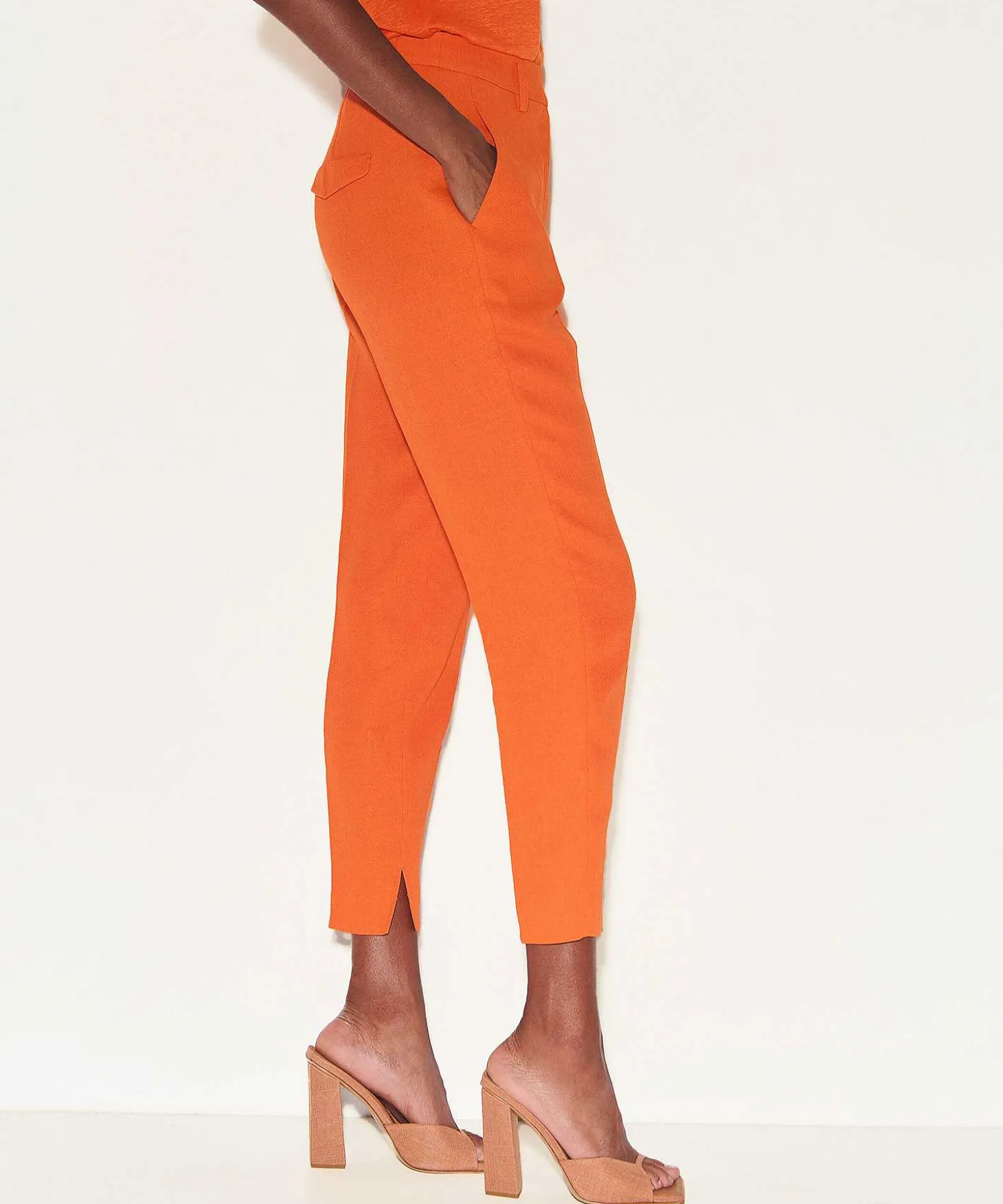 luisa_cerano_linen_mix_tr_3.webp Linen Mix Trousers*Luisa Cerano Flash Sale