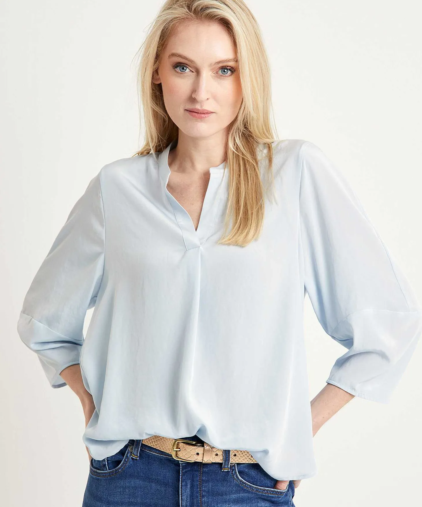 luisa_cerano_silky_blouse_3-3.webp Silky Blouse*Luisa Cerano Best