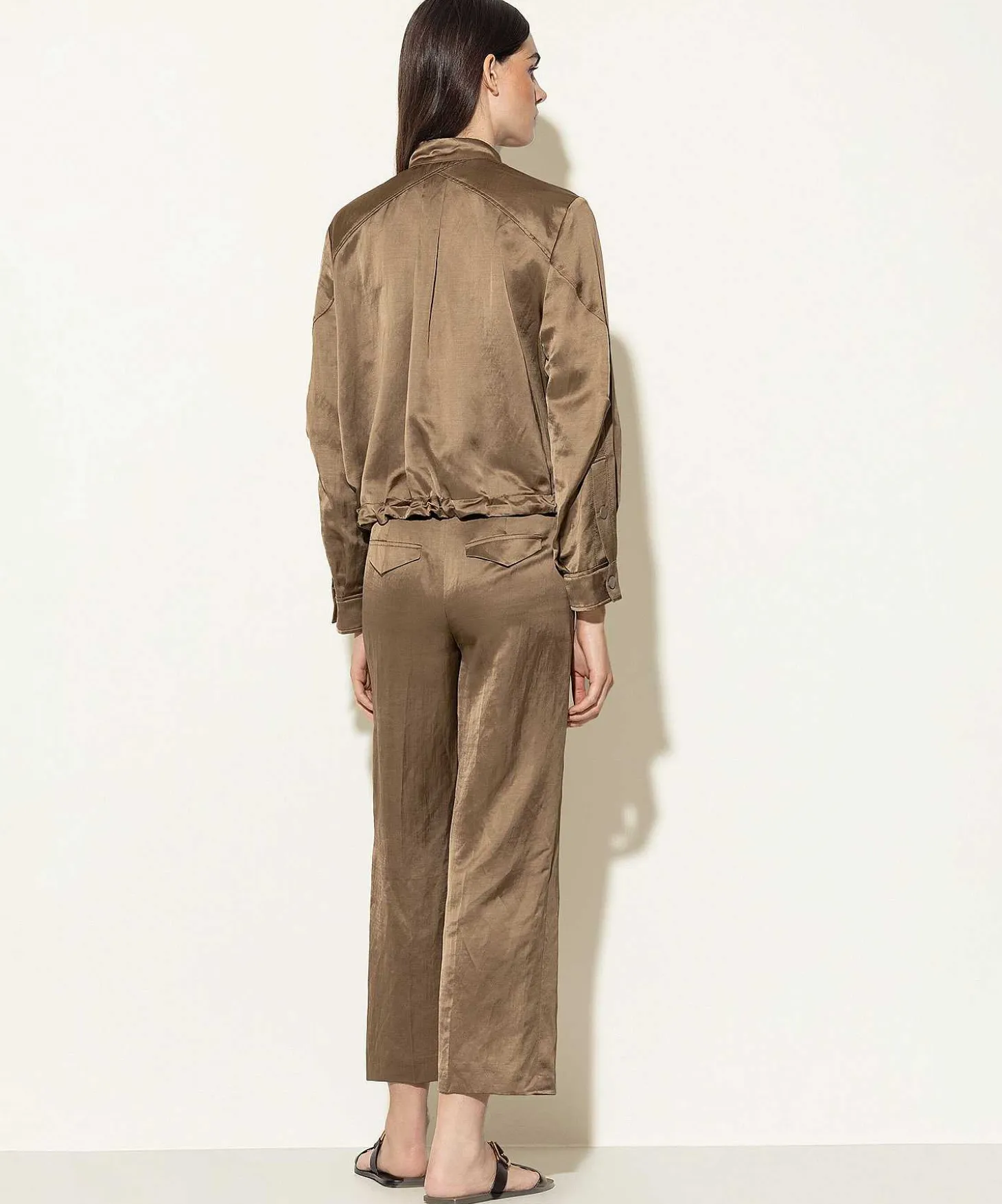 luisa_cerano_silky_croppe_3.webp Silky Cropped Trousers*Luisa Cerano Hot