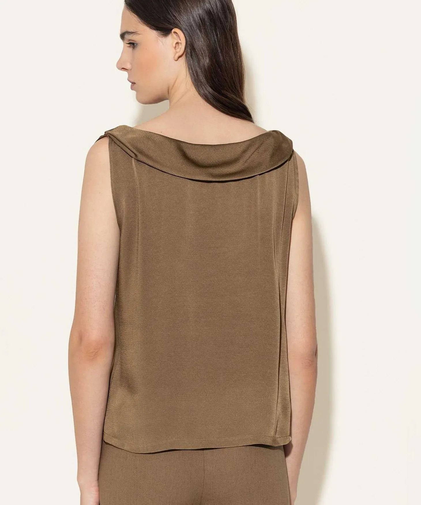luisa_cerano_silky_top_wi_1.webp Silky Top With Waterfall Neckline*Luisa Cerano Clearance