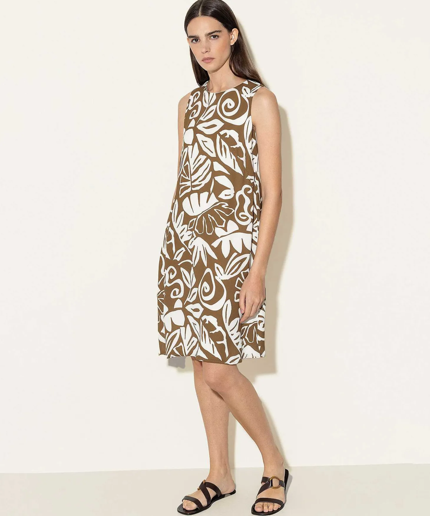 luisa_cerano_sleeveless_d_2-1.webp Sleeveless Dress Leaf Print*Luisa Cerano New