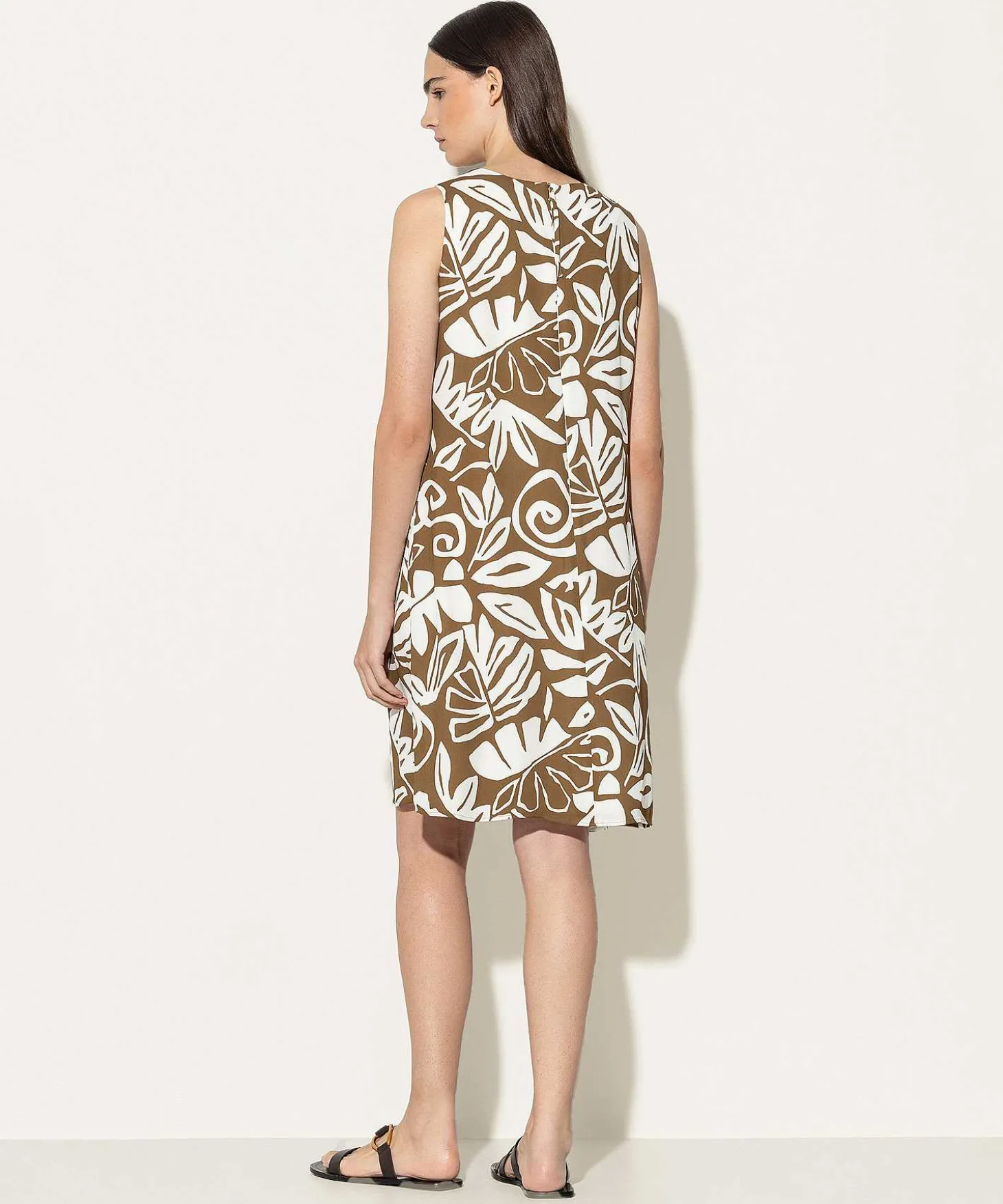 luisa_cerano_sleeveless_d_3-1.webp Sleeveless Dress Leaf Print*Luisa Cerano New