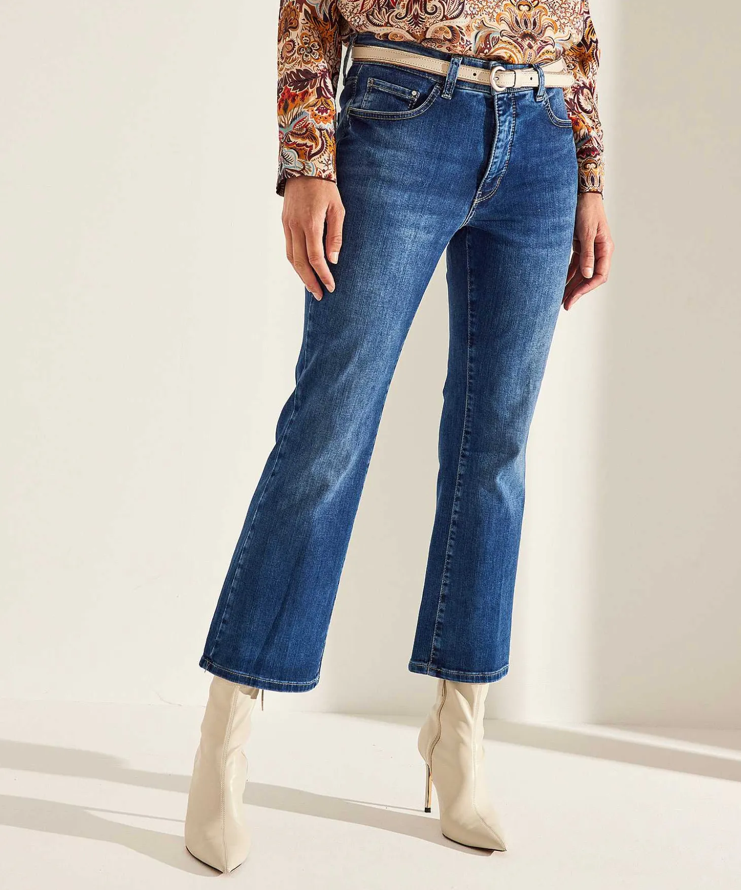 mac_jeans_dream_kick_flar_3.webp Dream Kick Flare Jeans*MAC Jeans Shop
