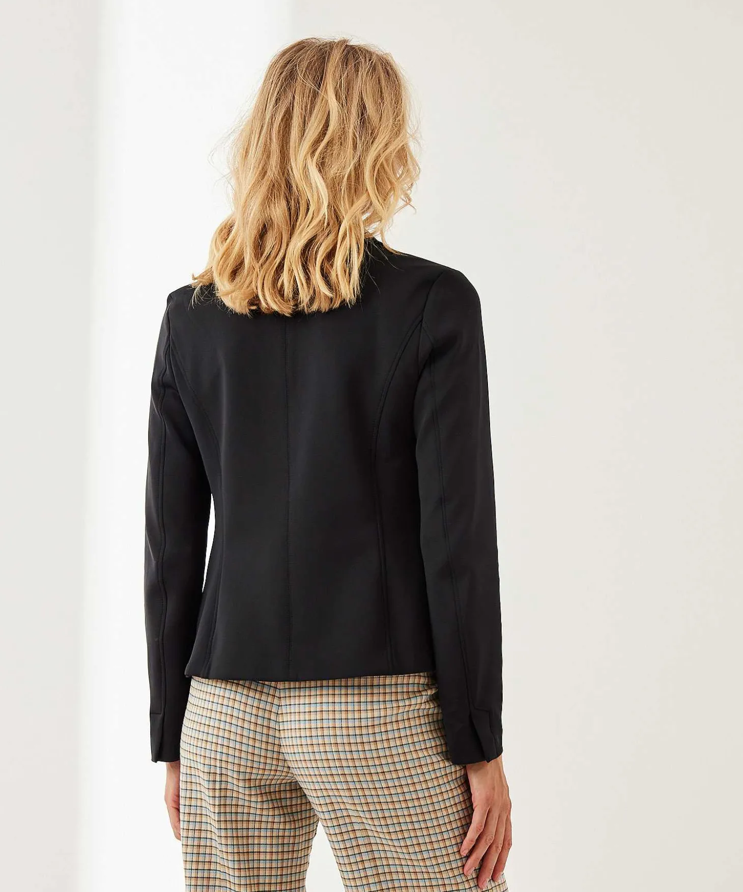 marc_cain_blazer_scuba_fa_1.webp Marc Cain Blazer Scuba Fabric*Marc Cain Essentials Hot
