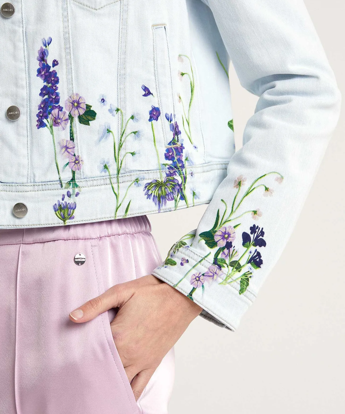 marc_cain_denim_jacket_fl_3.webp Marc Cain Denim Jacket Floral Print*Marc Cain Collections New
