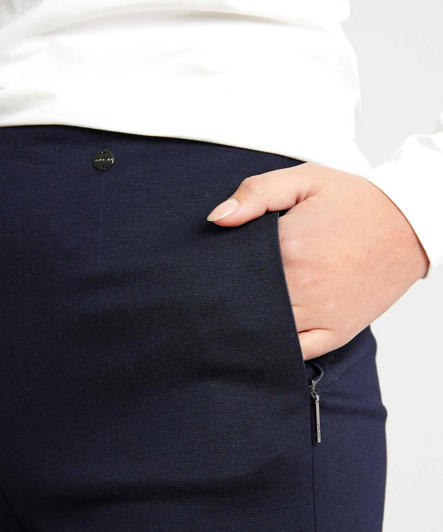 marc_cain_flared_pants_je_2-1.webp Marc Cain Flared Pants Jersey Winder*Marc Cain Additions Best