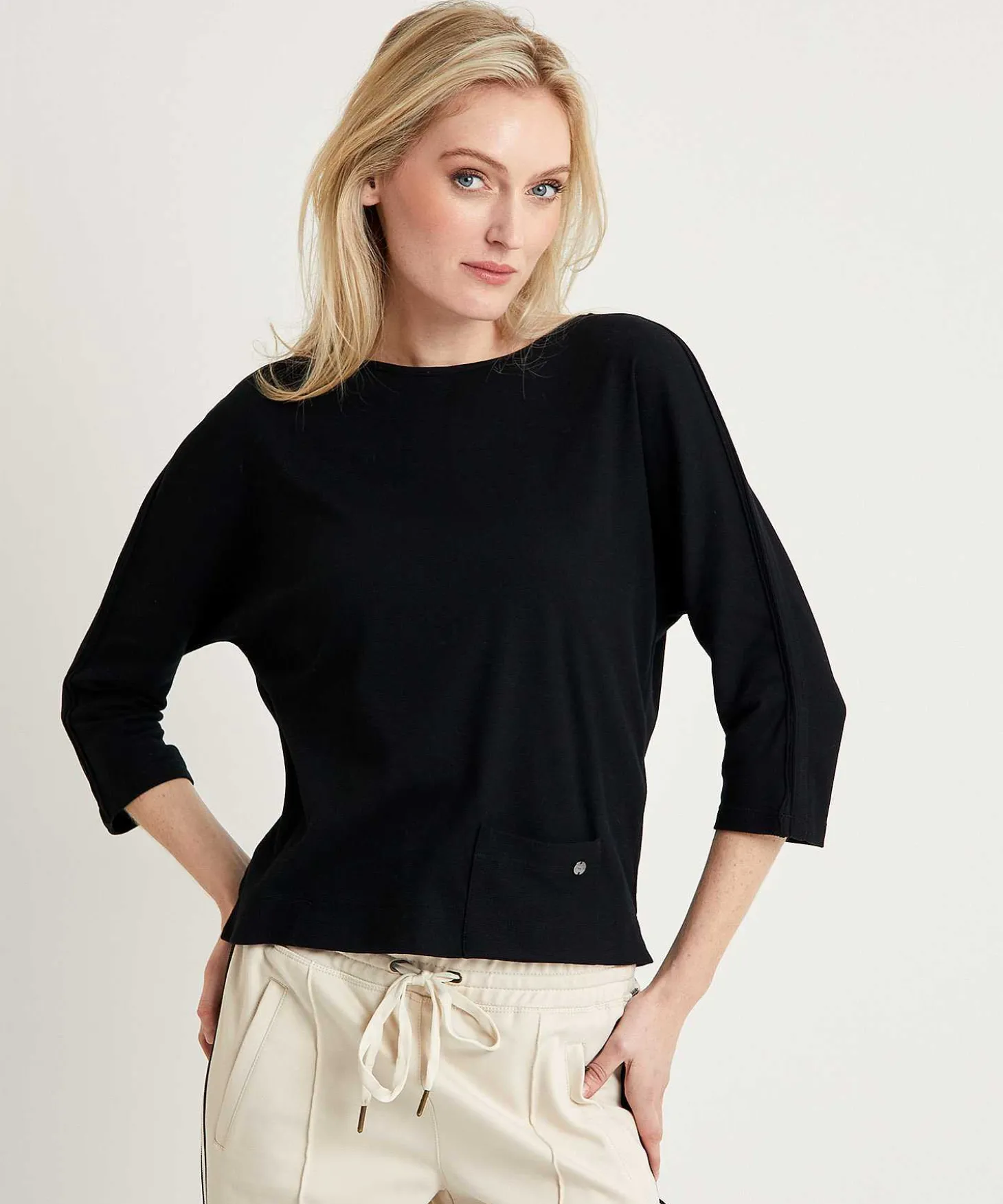 marc_cain_shirt_rib_jerse_1.webp Marc Cain Shirt Rib Jersey Pocket*Marc Cain Essentials Shop
