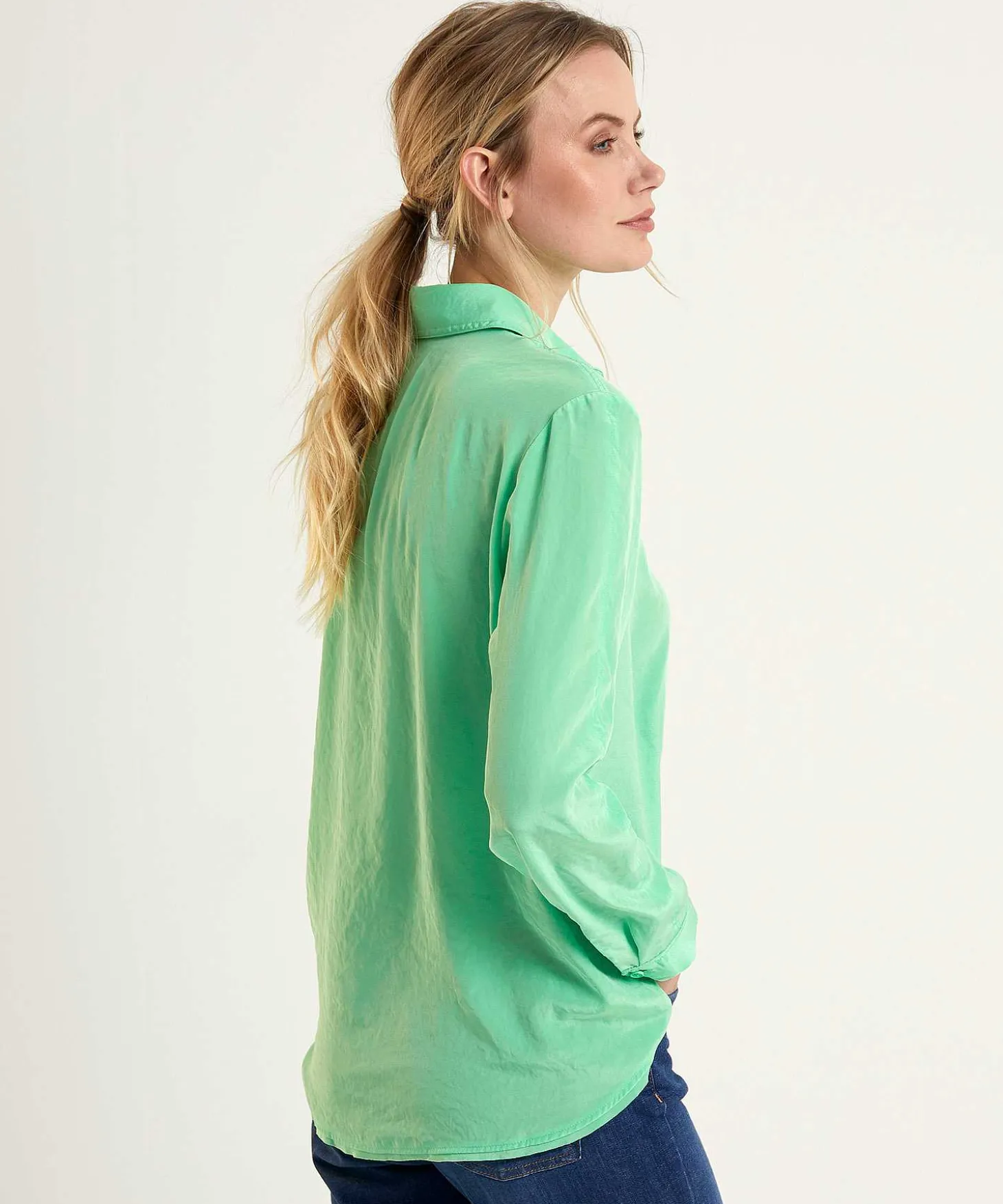 marc_cain_sports_blouse_j_3.webp Blouse 'Japanese Silk'*Marc Cain Sports Store