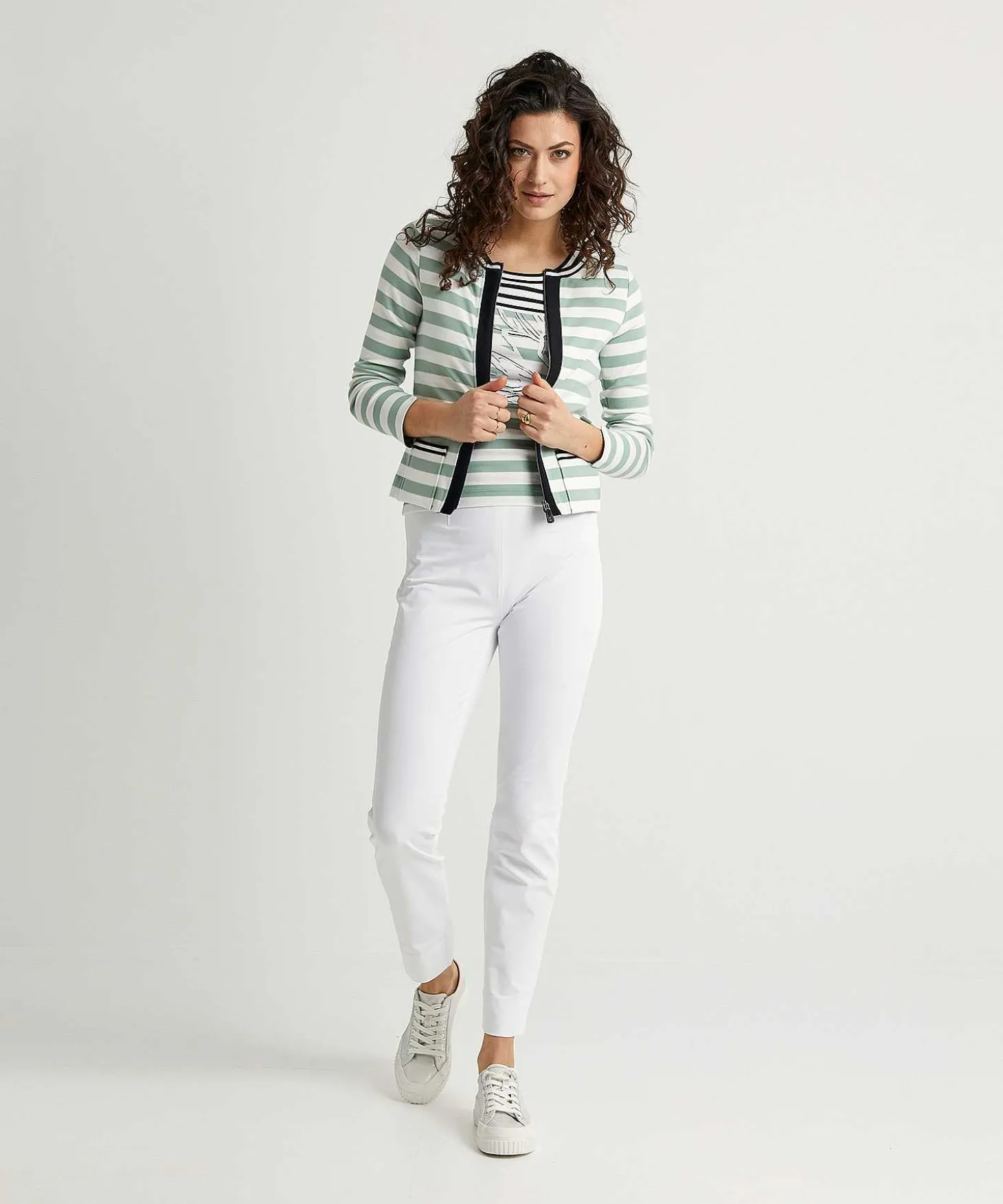marc_cain_sports_cardigan_0-1.webp Cardigan Stripes*Marc Cain Sports Sale