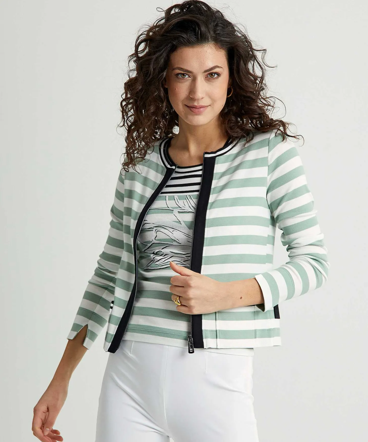 marc_cain_sports_cardigan_2-1.webp Cardigan Stripes*Marc Cain Sports Sale