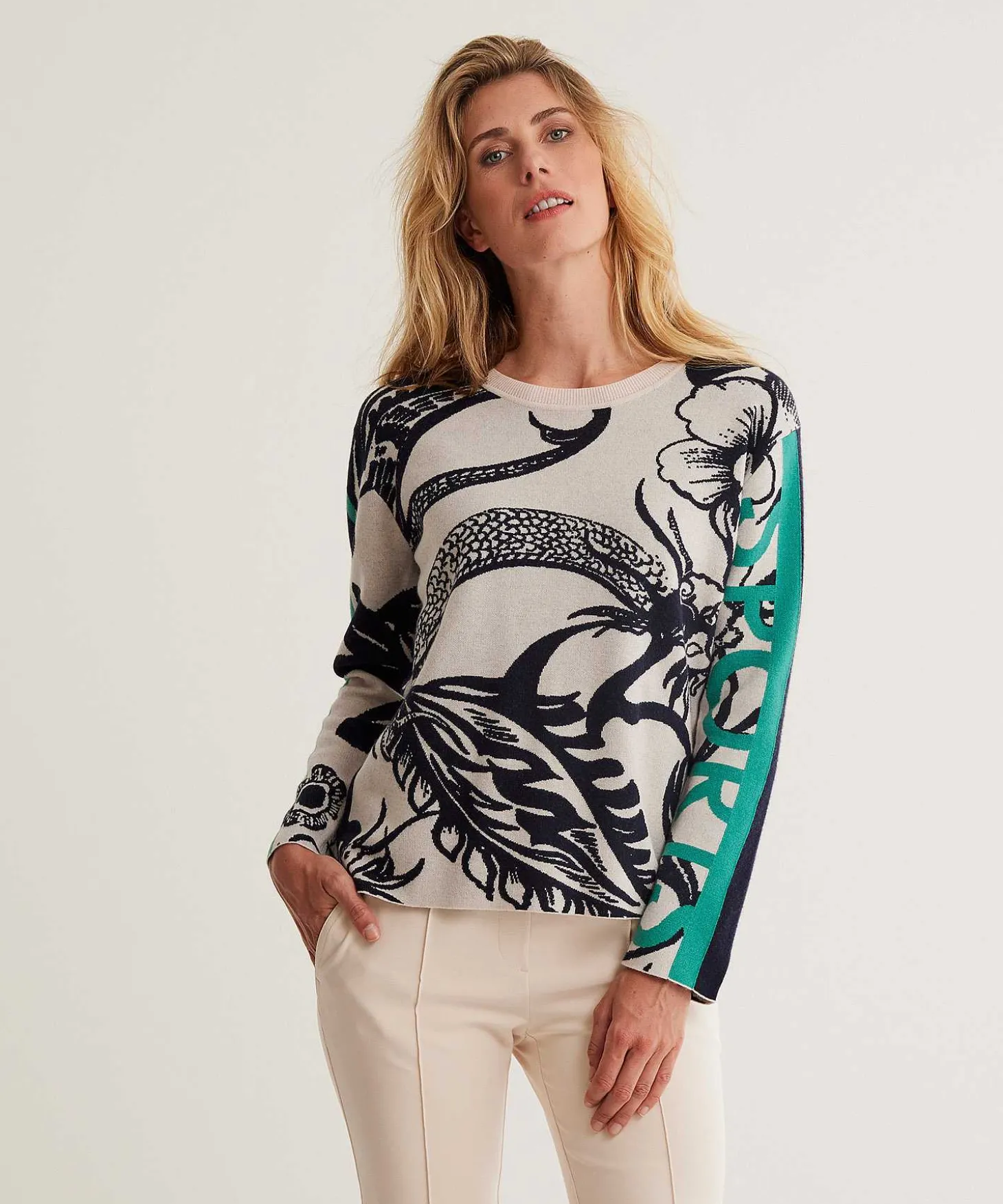 marc_cain_sports_jacquard_1-2.webp Jacquard Sweater With Floral Print And Trim*Marc Cain Sports Hot