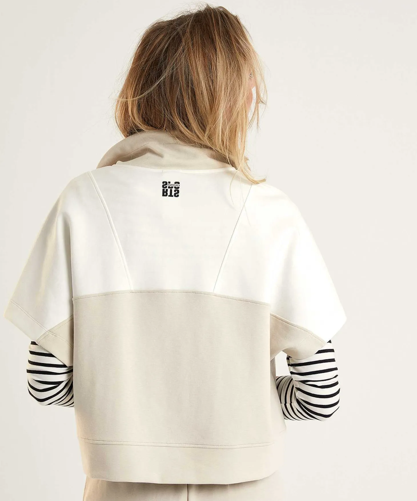 marc_cain_sports_oversize_0-1.webp Oversized Sweat Cardigan Two-Tone*Marc Cain Sports Outlet