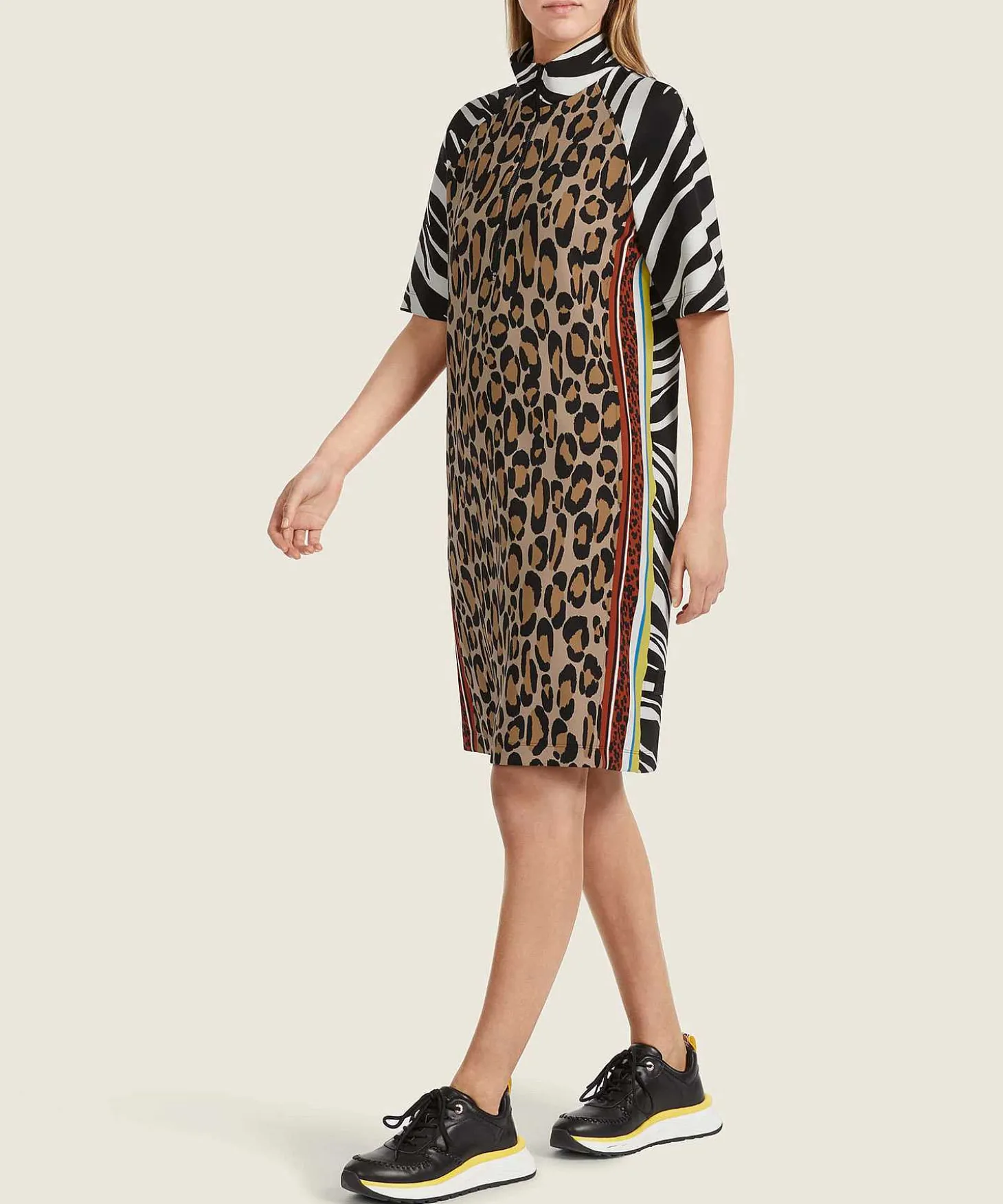 marc_cain_sports_scuba_dr_2-1.webp Scuba Dress With Zipper Mixed Animal*Marc Cain Sports Clearance