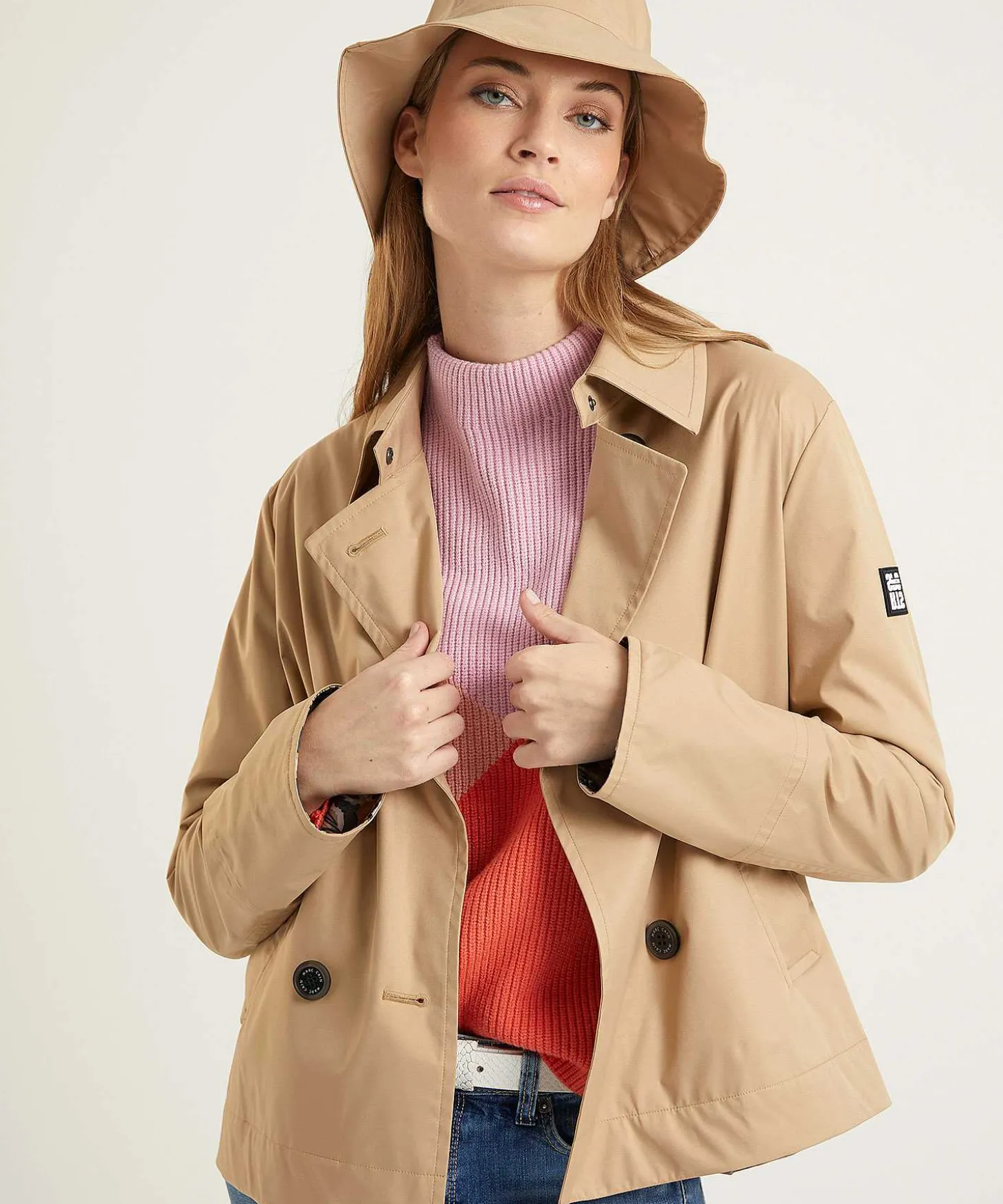 marc_cain_sports_short_ja_4.webp Short Jacket Double-Breasted With Bucket Hat*Marc Cain Sports New