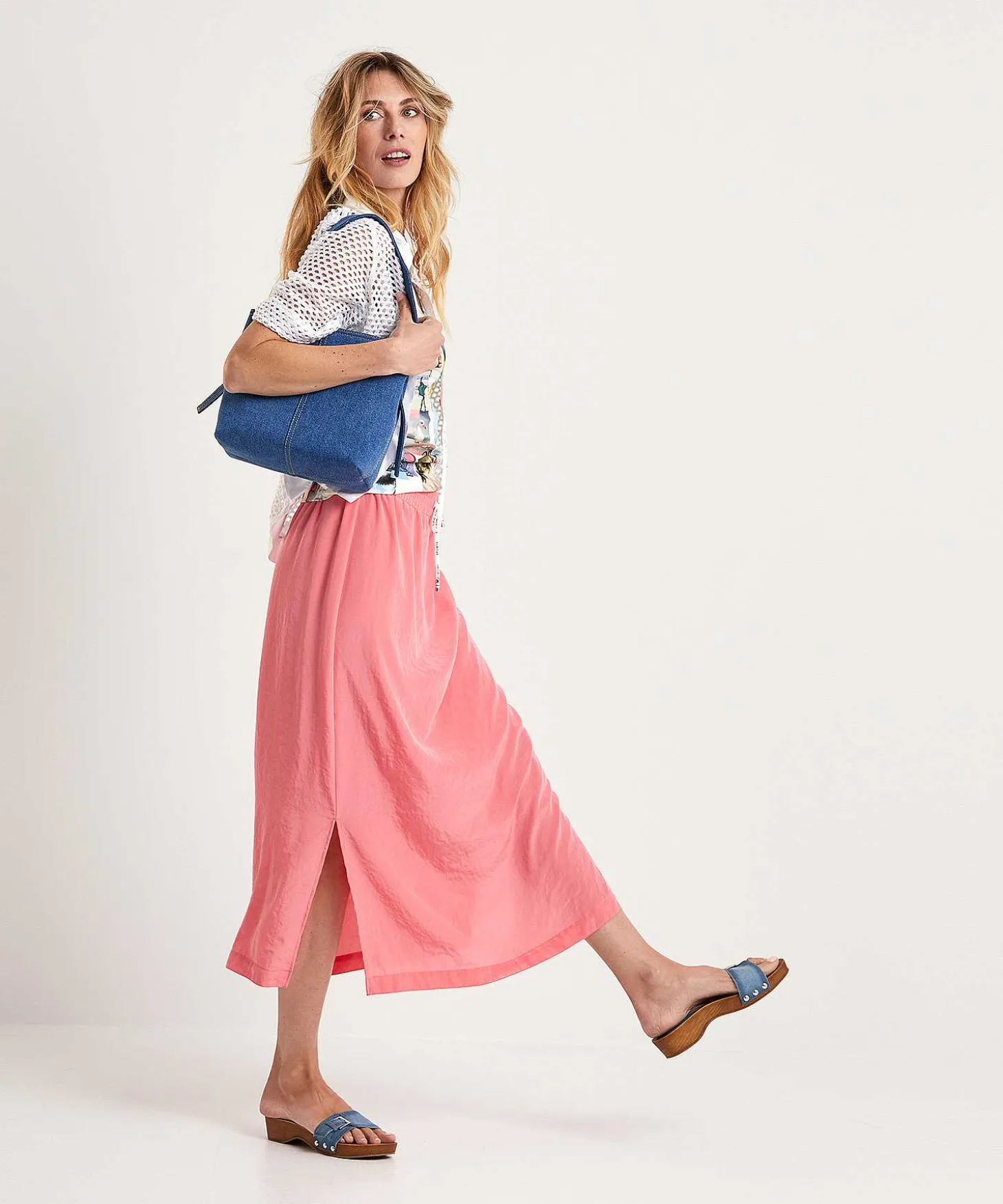marc_cain_sports_silky_sk_1.webp Silky Skirt*Marc Cain Sports Best Sale