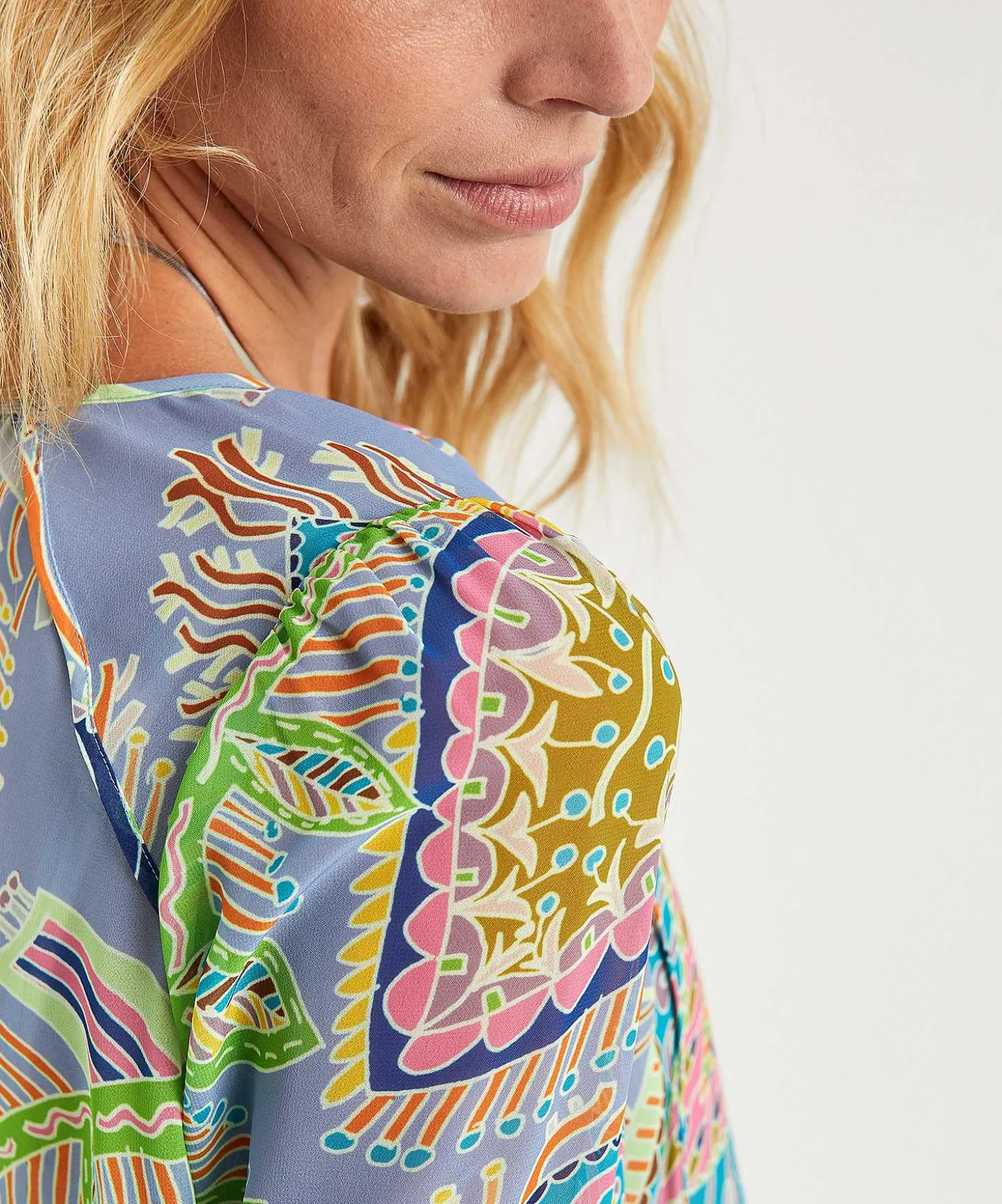 marc_cain_voile_blouse_mu_2.webp Marc Cain Voile Blouse Multicolor Leaf Print*Marc Cain Collections Fashion