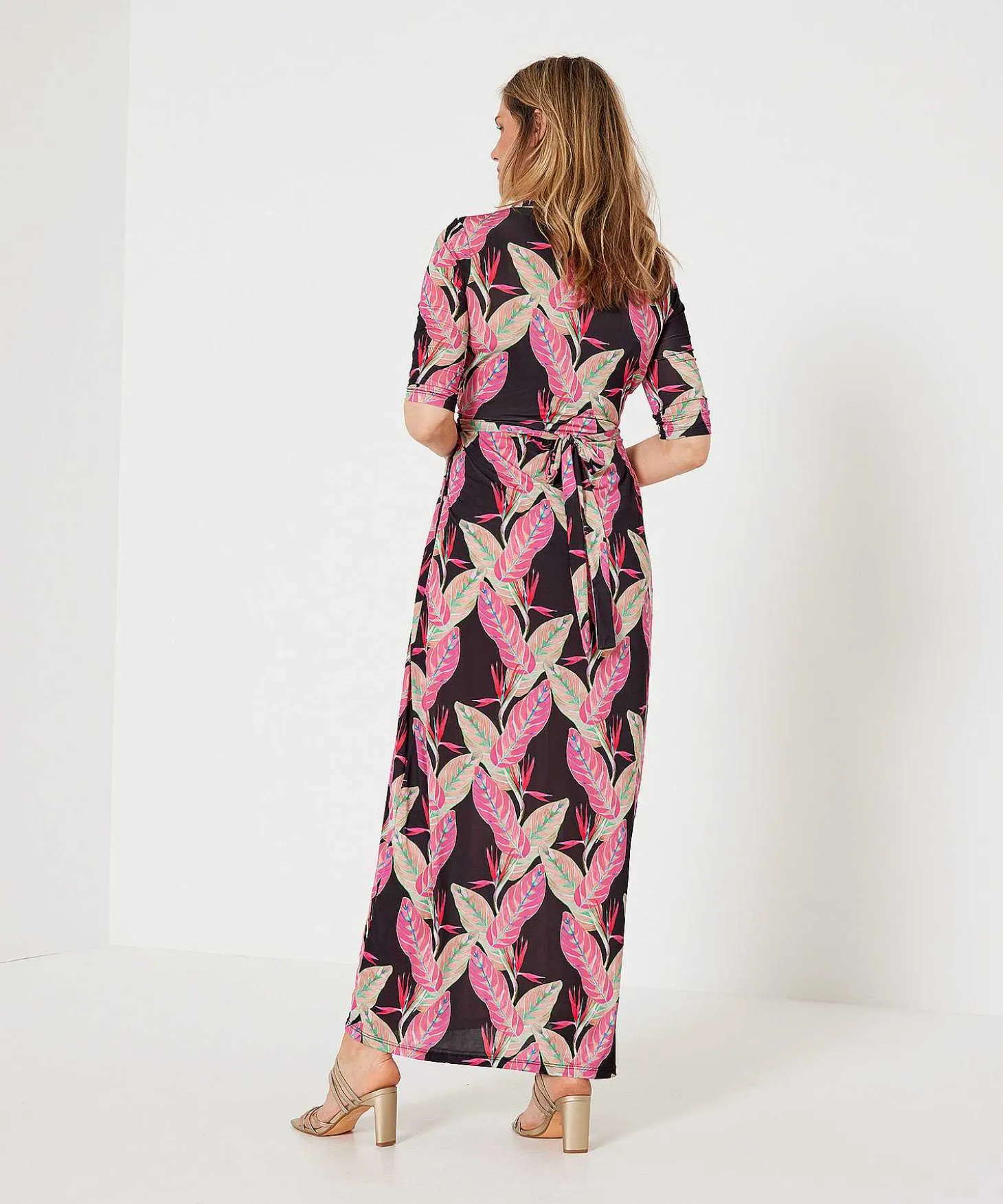 marivie_slinky_maxi_dress_2.webp Slinky Maxi Dress Leaves*Marivie Best