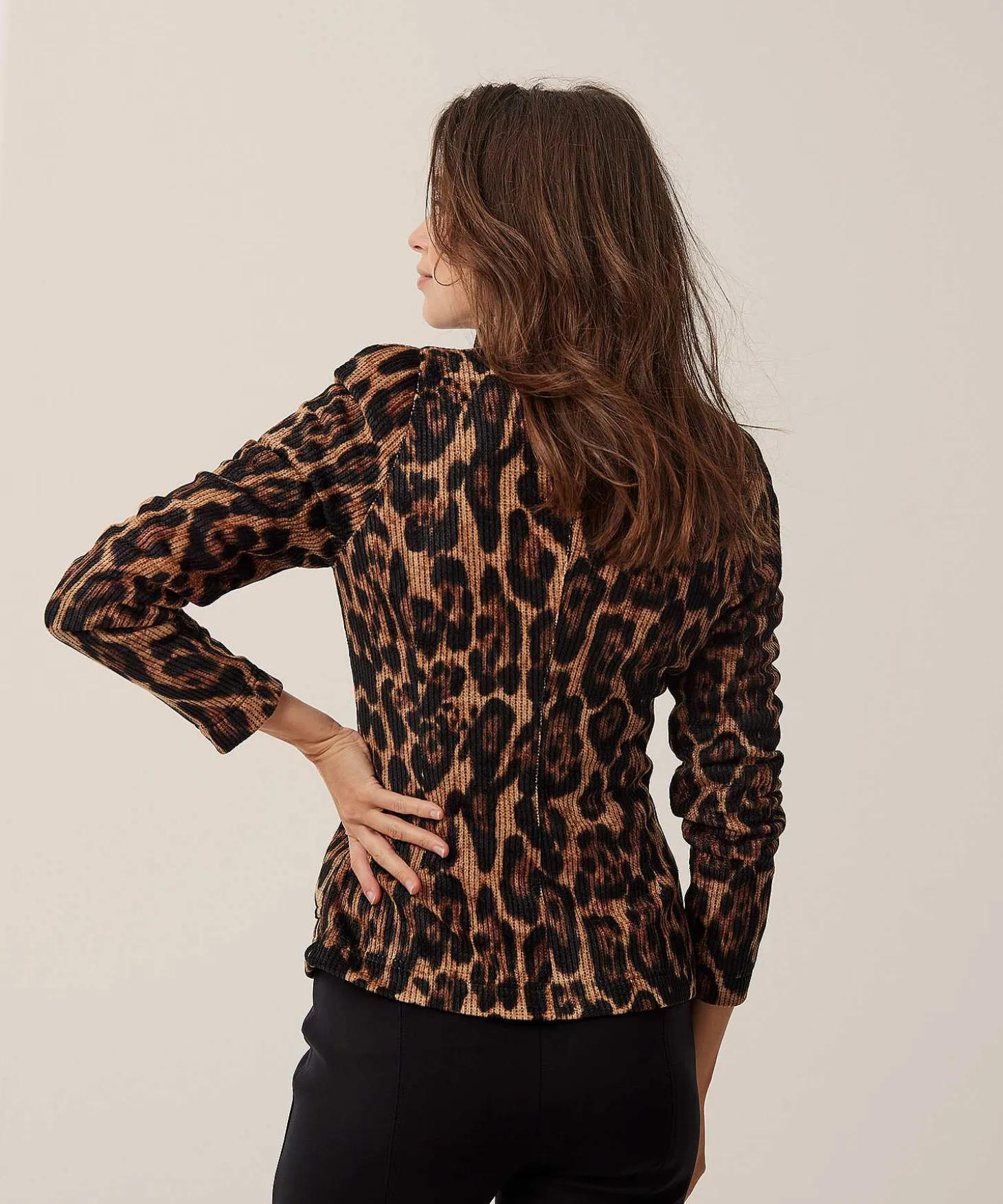 ml_collections_chenille_b_3.webp Chenille Blazer Leopard Print*ML Collections Outlet