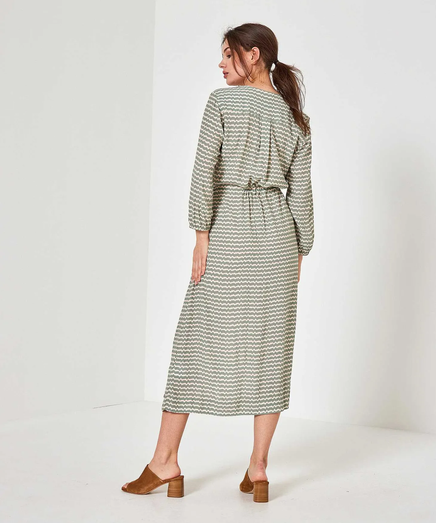 moscow_dress_zigzag_print_3.webp Dress Zigzag Print Winner*Moscow Sale