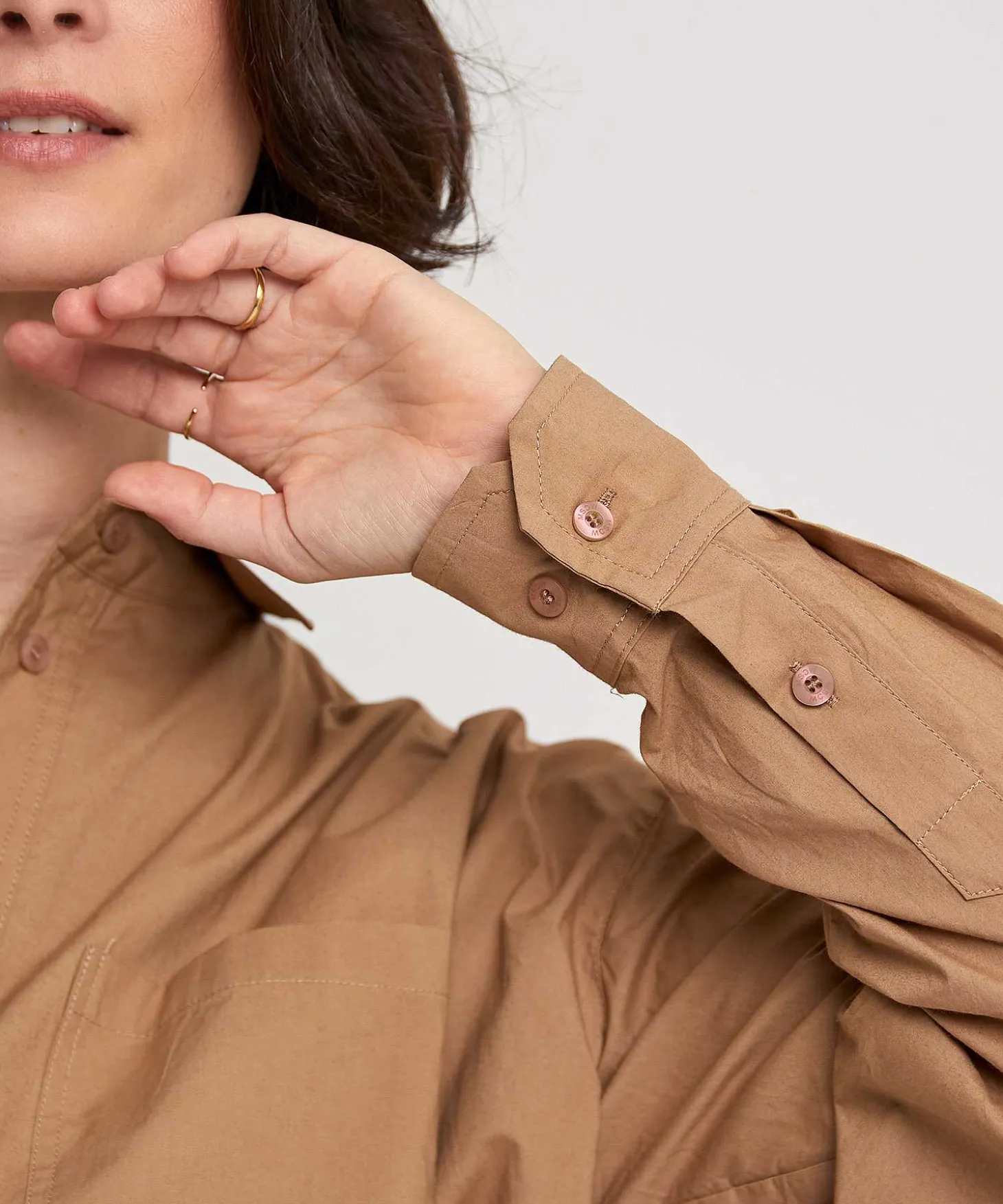 moscow_short_blouse_femil_3-1.webp Short Blouse Femila*Moscow Store