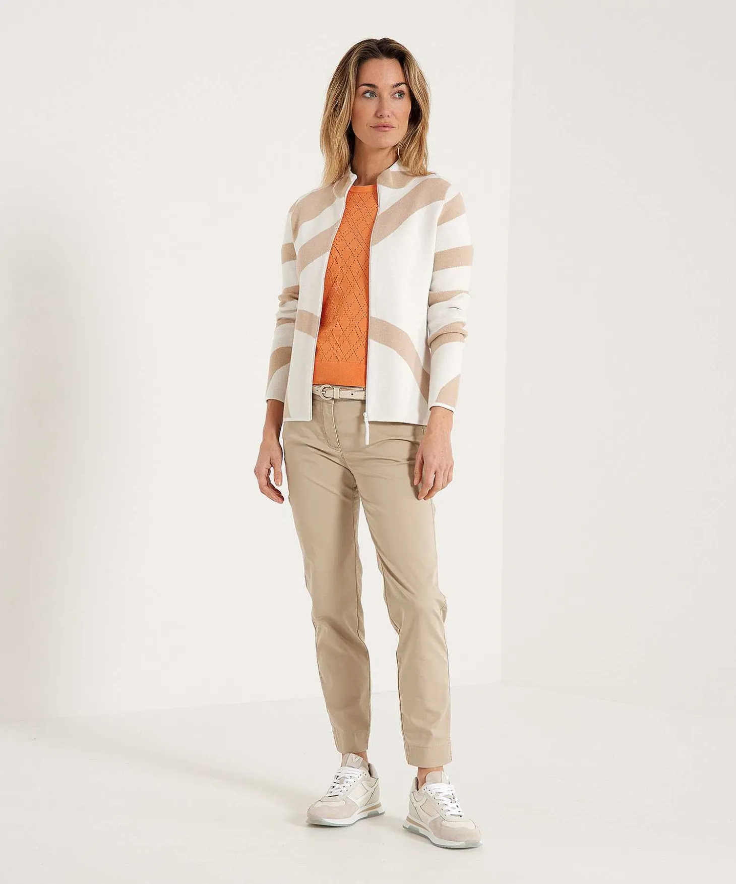 openwork_sweater_wieber_0-1.webp Openwork Sweater Wieber** New
