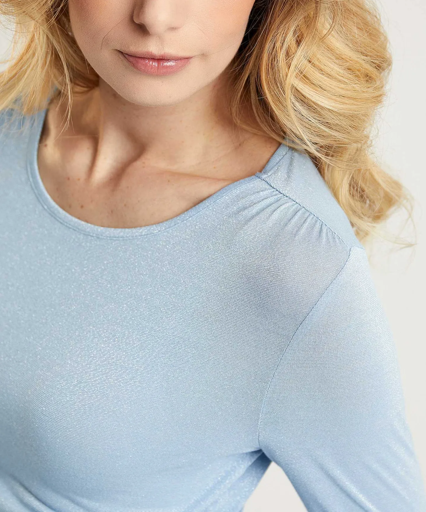 oui_shirt_with_shoulder_p_2.webp Shirt With Shoulder Pleat Lurex*OUI Fashion