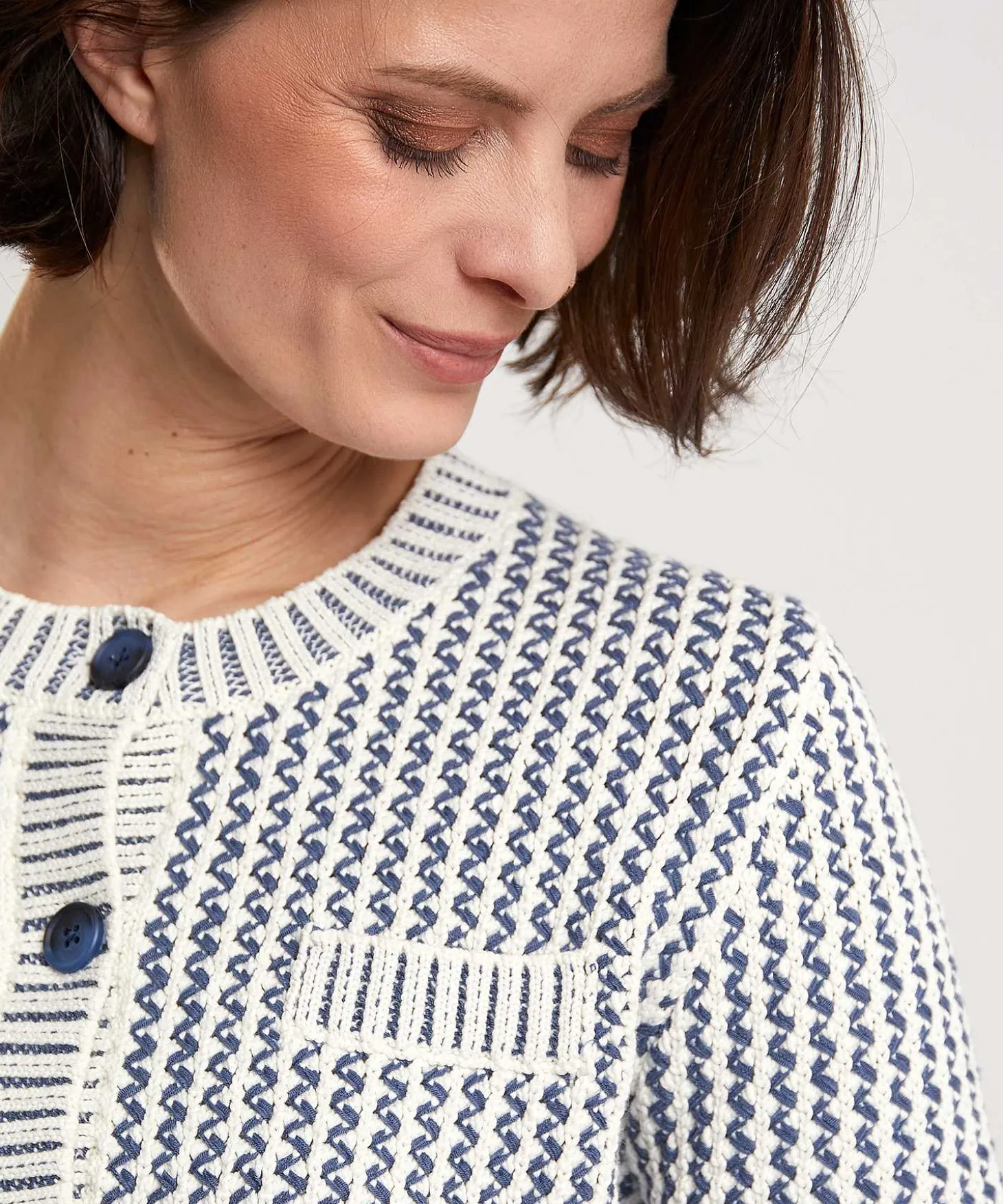 oui_short_cardigan_twoton_2.webp Short Cardigan Two-Tone*OUI Cheap