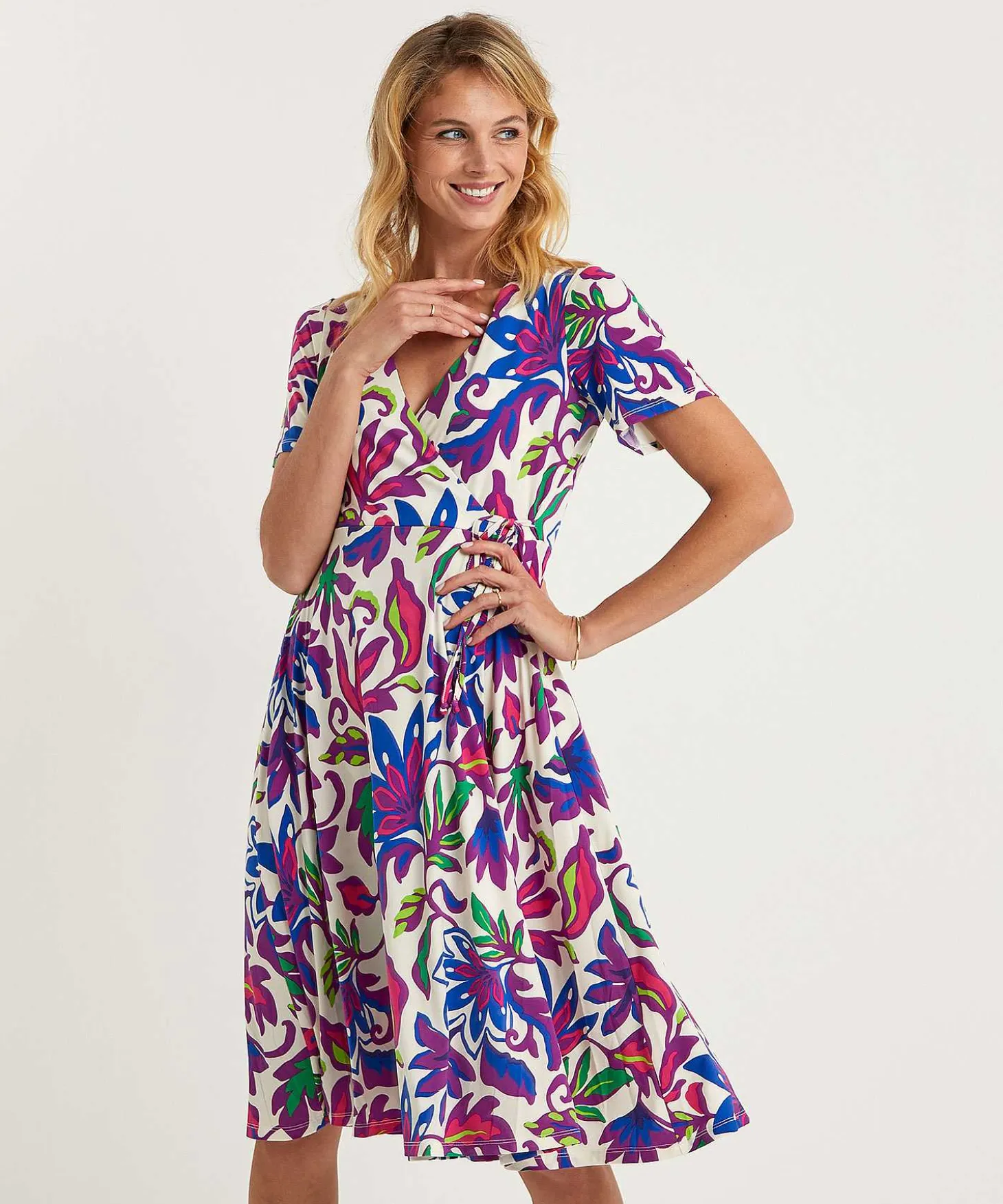 oui_slinky_wrap_dress_big_3.webp Slinky Wrap Dress Big Flower*OUI Outlet