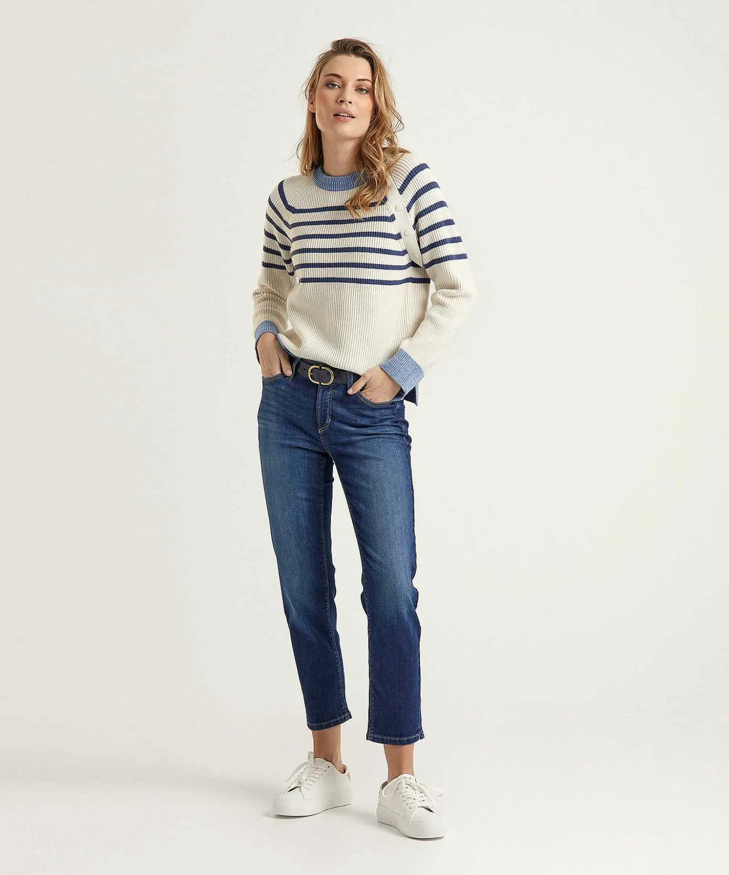 oui_sweater_stripe_button_0.webp Sweater Stripe Buttons*OUI Discount