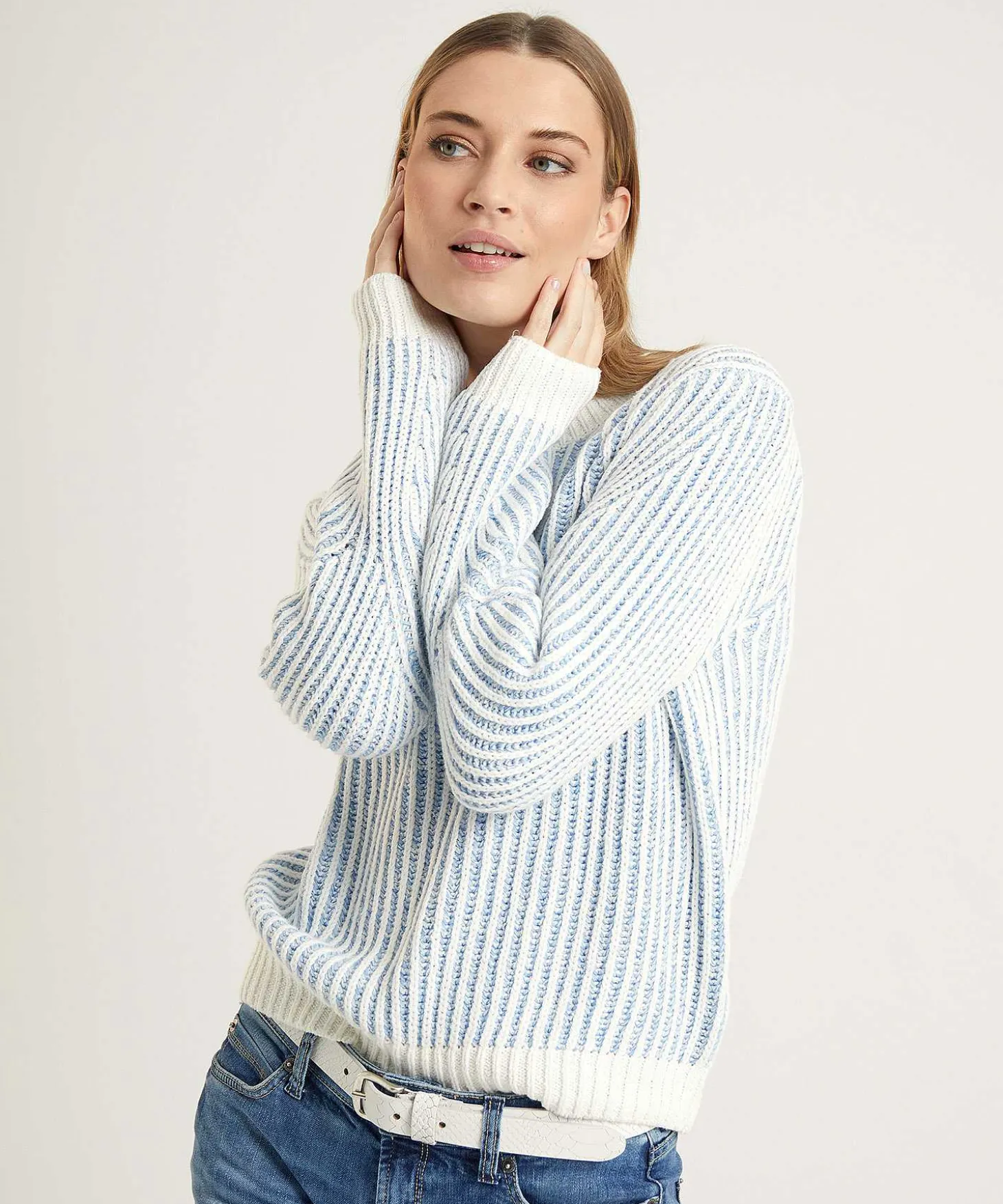 oui_sweater_twotone_0.webp Sweater Two-Tone*OUI Hot